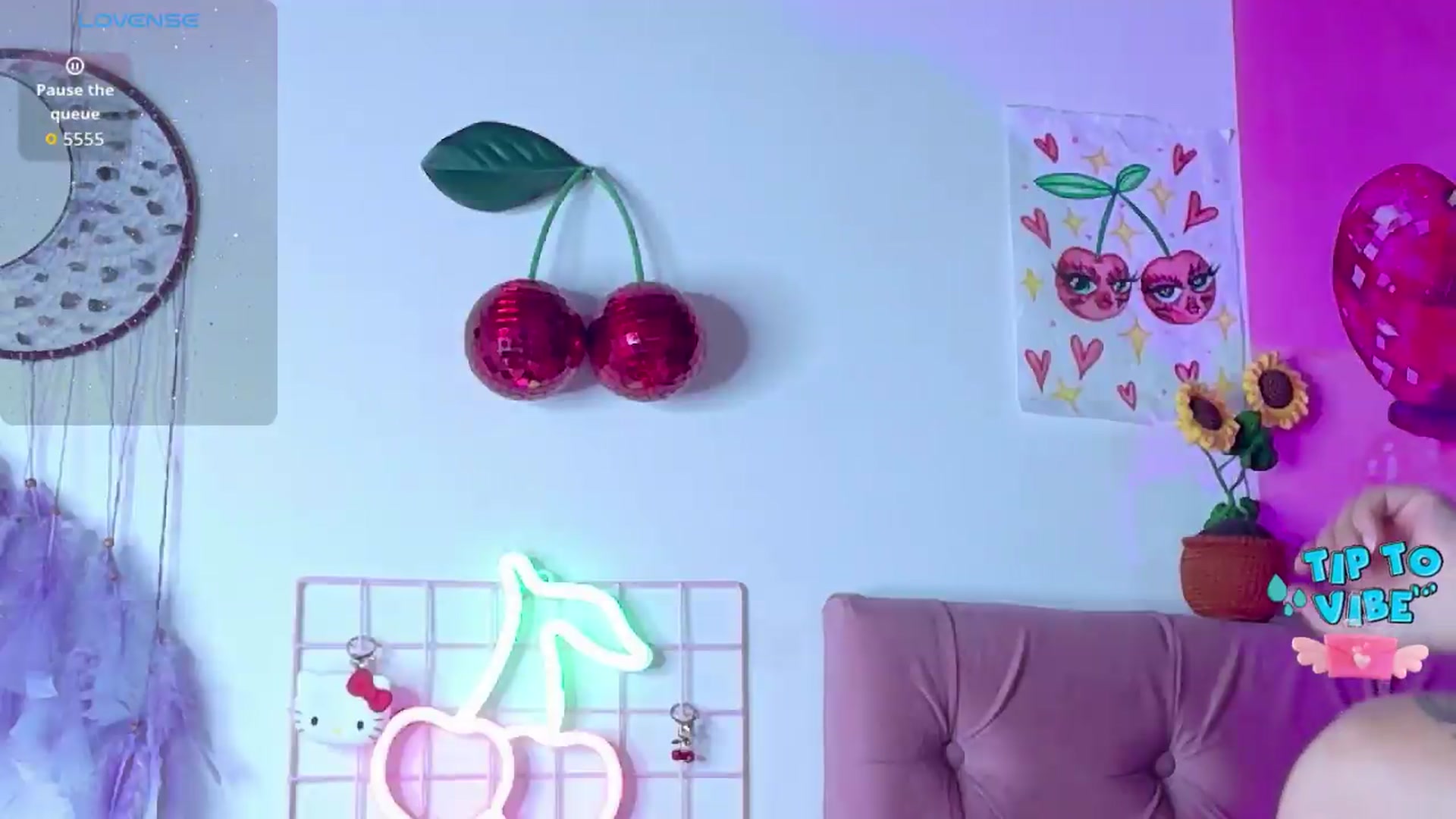 Gallery image thumbnail from Tifannys_ti's myfreecams stream on, 07/18/2026, 13:24 image 2 of 20