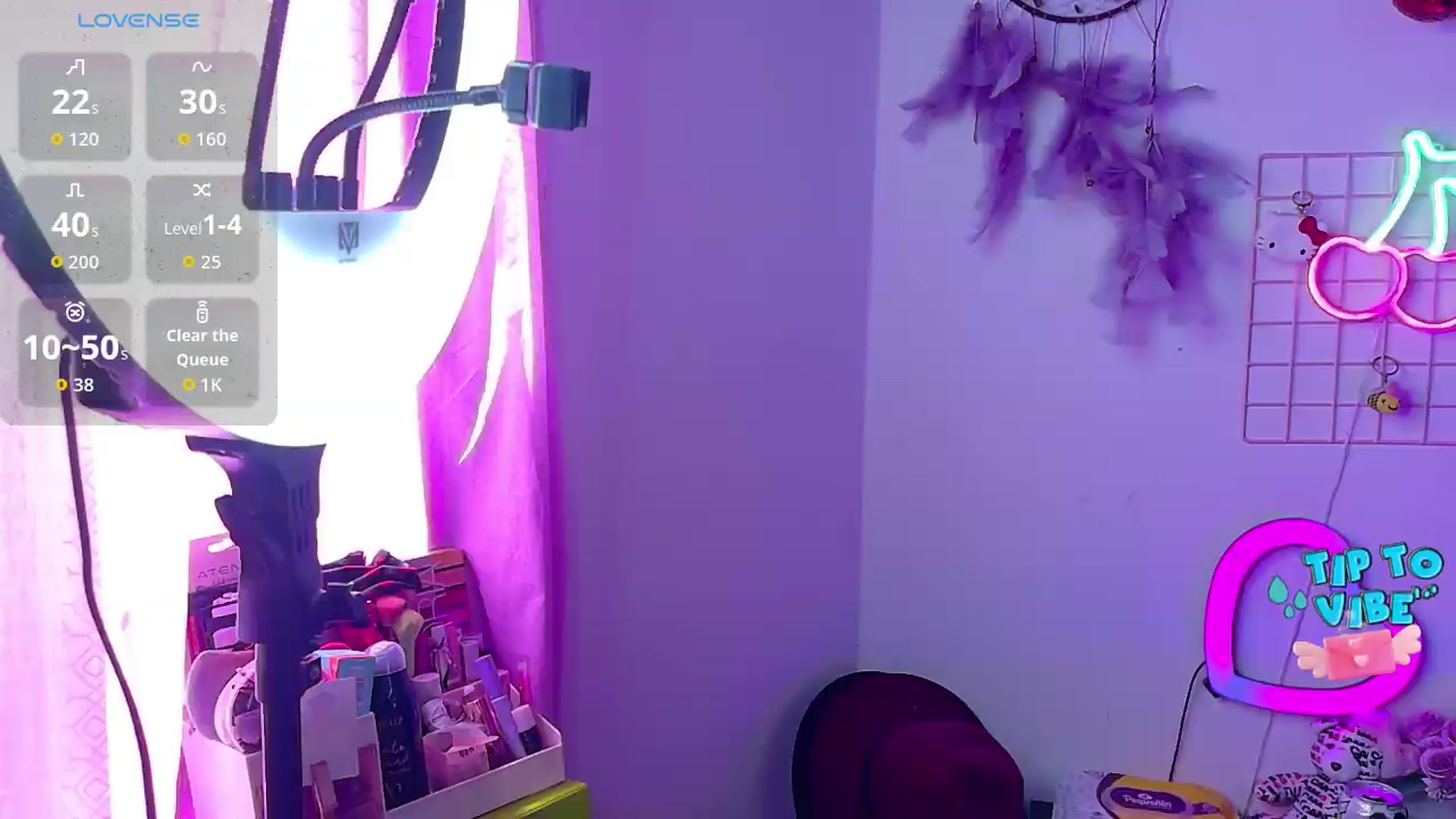 Gallery image thumbnail from Tifannys_ti's myfreecams stream on, 08/11/2026, 15:15 image 15 of 20