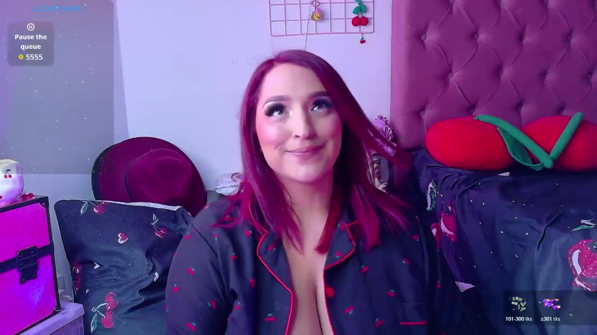 Gallery image thumbnail from Tifannys_ti's myfreecams stream on, 08/11/2026, 16:08 image 3 of 20