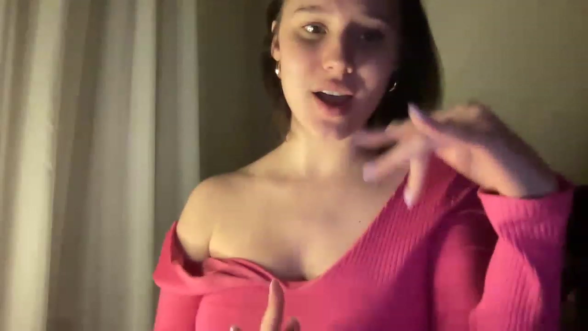 Gallery image thumbnail from TifanyTatum's myfreecams stream on, 12/01/2022, 18:45 image 4 of 20