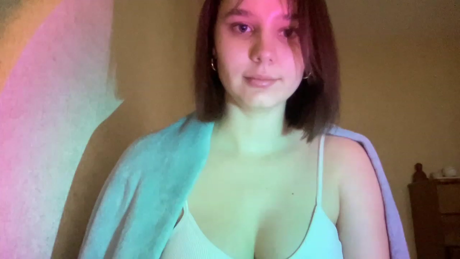 Gallery image thumbnail from TifanyTatum's myfreecams stream on, 12/10/2022, 10:33 image 1 of 20