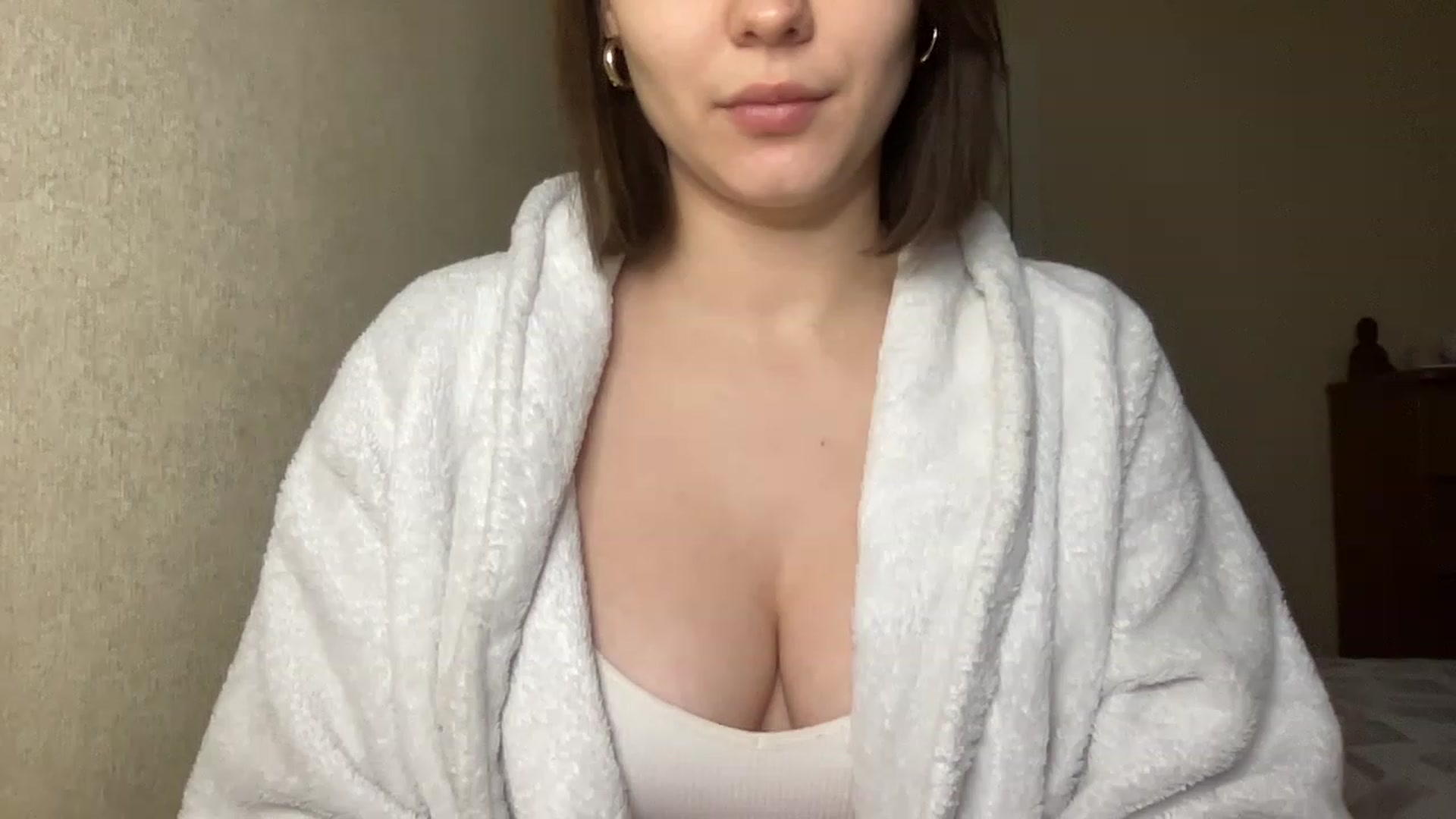 Gallery image thumbnail from TifanyTatum's myfreecams stream on, 12/10/2022, 14:08 image 5 of 20