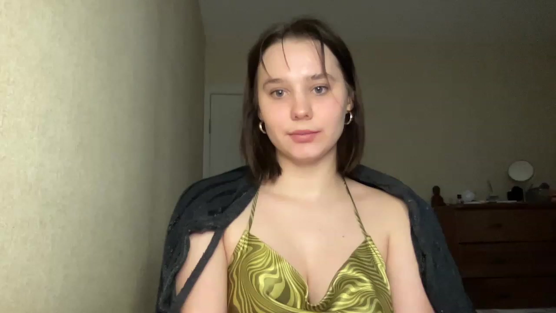 Gallery image thumbnail from TifanyTatum's myfreecams stream on, 12/19/2022, 13:19 image 17 of 20