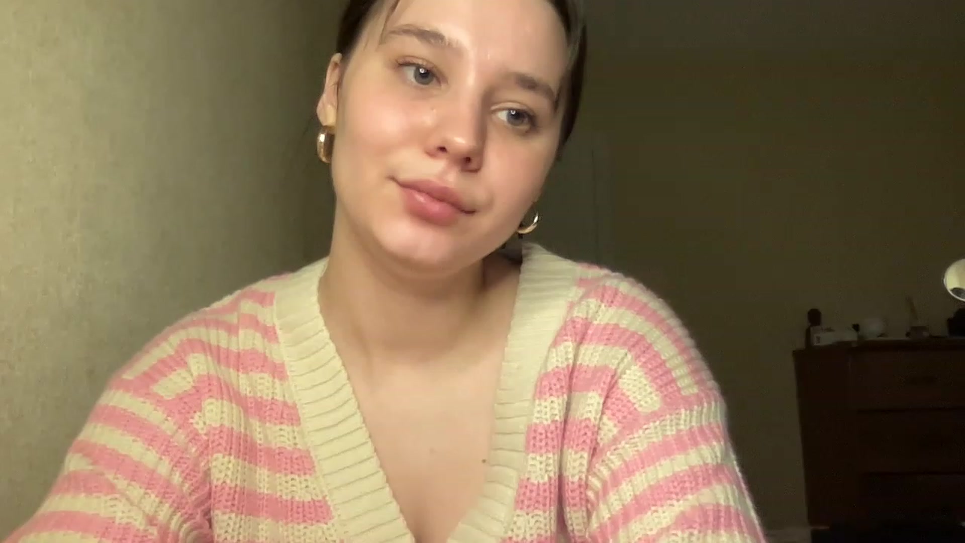 Gallery image thumbnail from TifanyTatum's myfreecams stream on, 12/20/2022, 14:34 image 15 of 20