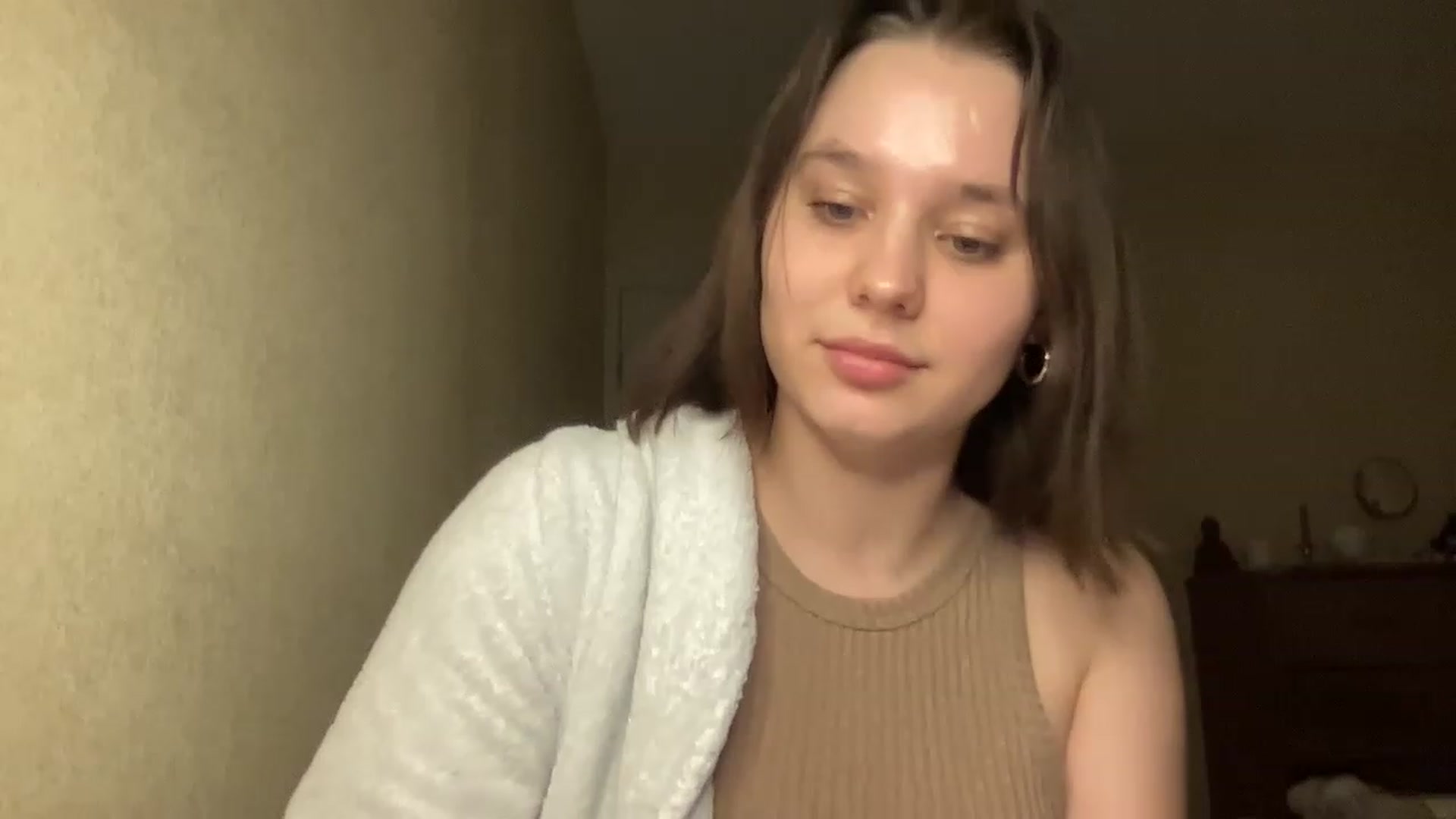 Gallery image thumbnail from TifanyTatum's myfreecams stream on, 12/22/2022, 18:59 image 19 of 20