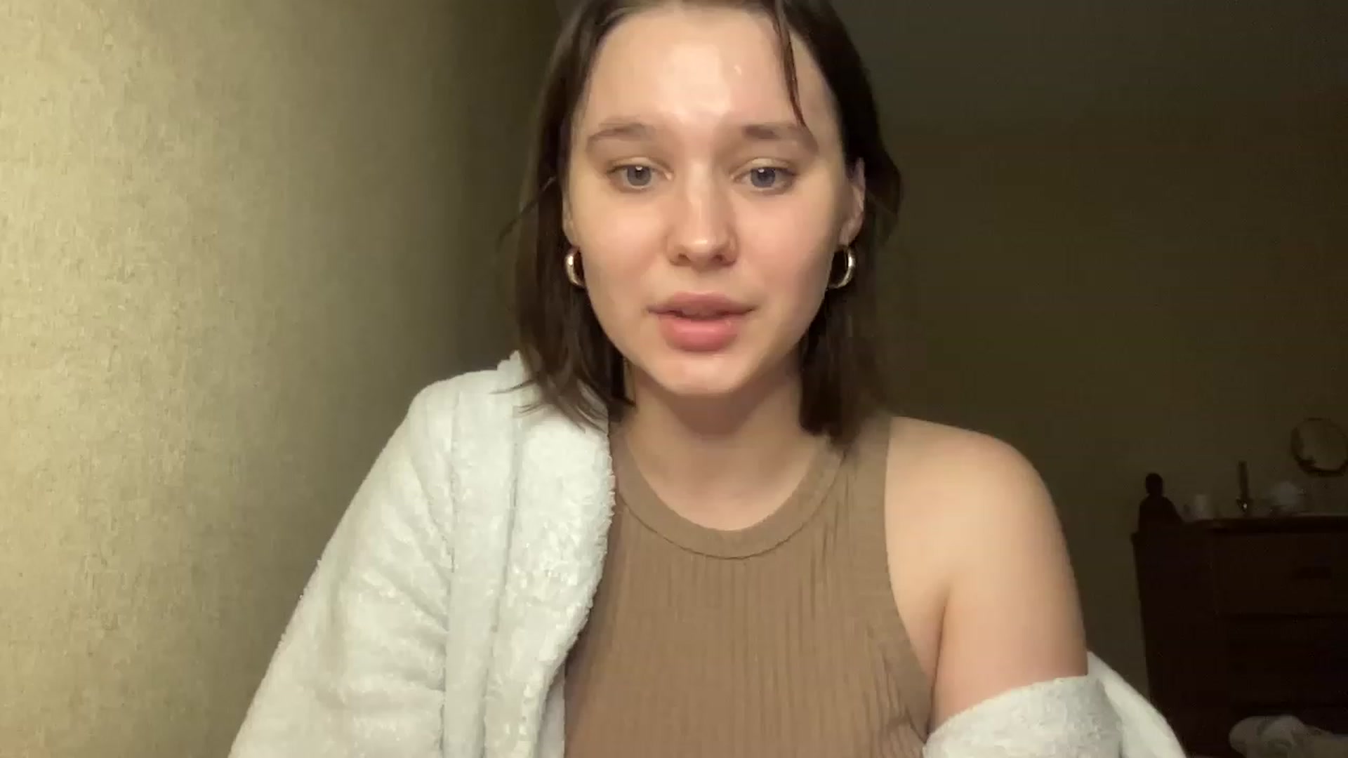 Gallery image thumbnail from TifanyTatum's myfreecams stream on, 12/22/2022, 18:59 image 4 of 20