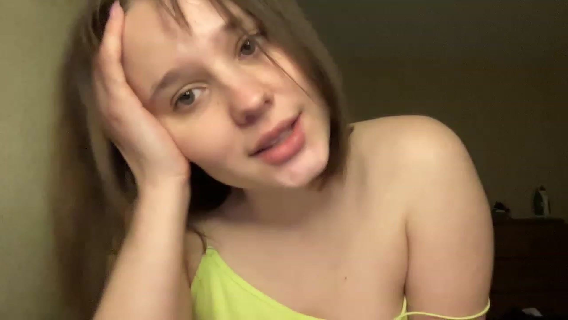 Gallery image thumbnail from TifanyTatum's myfreecams stream on, 12/25/2022, 15:02 image 7 of 20