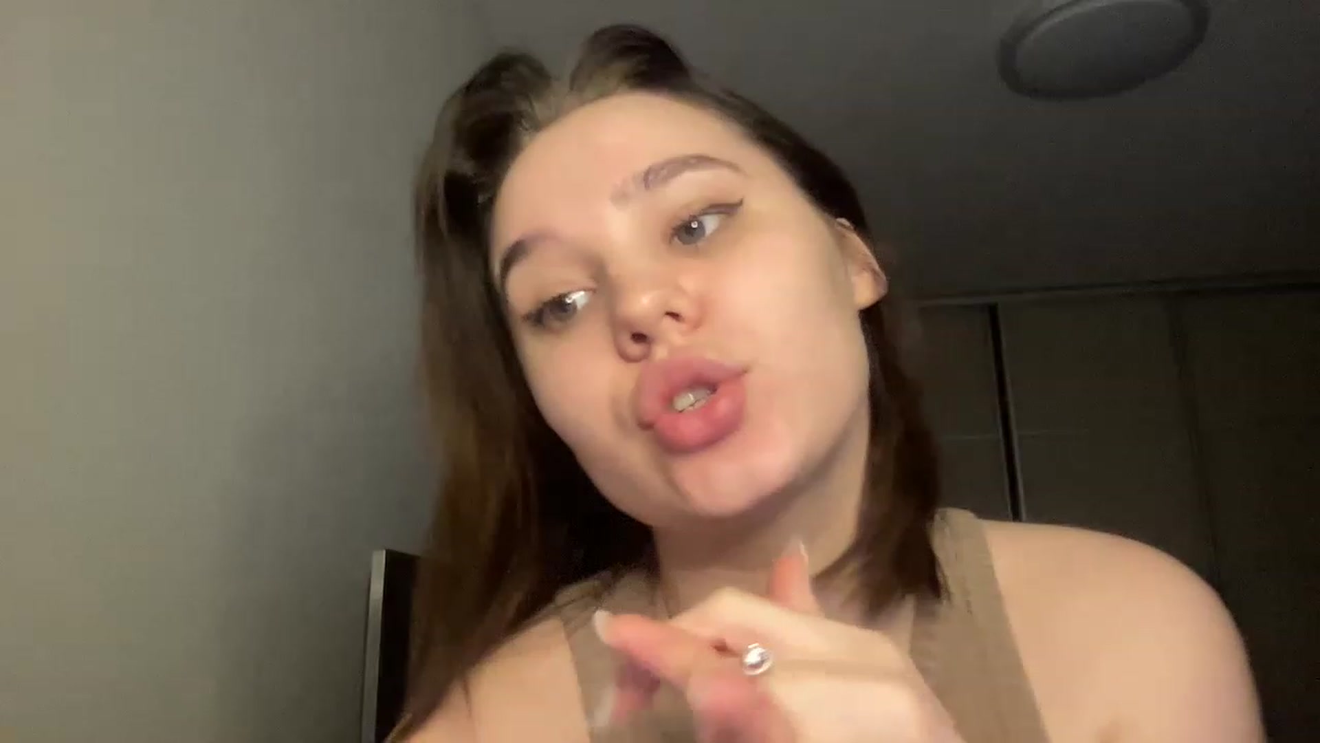 Gallery image thumbnail from TifanyTatum's myfreecams stream on, 02/04/2023, 14:59 image 16 of 20