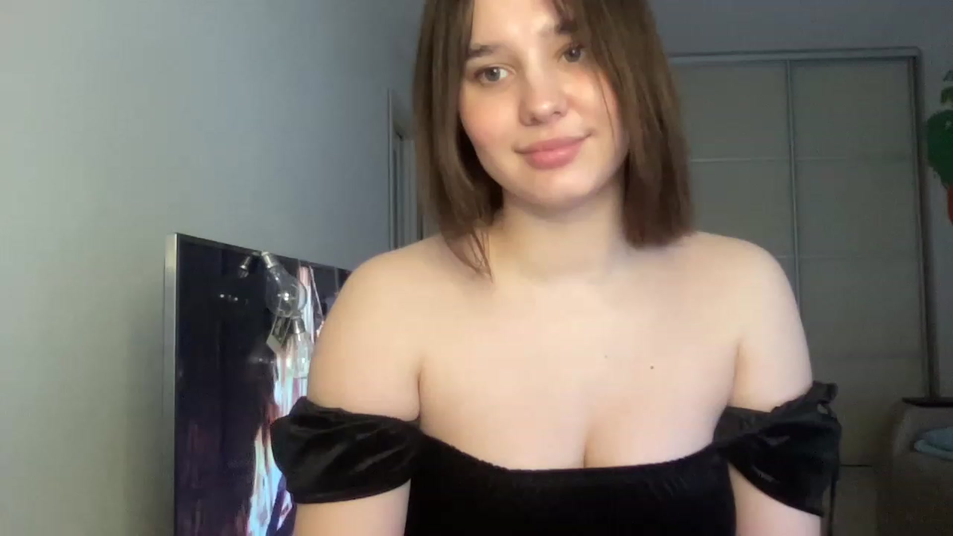 Gallery image thumbnail from TifanyTatum's myfreecams stream on, 02/05/2023, 11:15 image 2 of 20