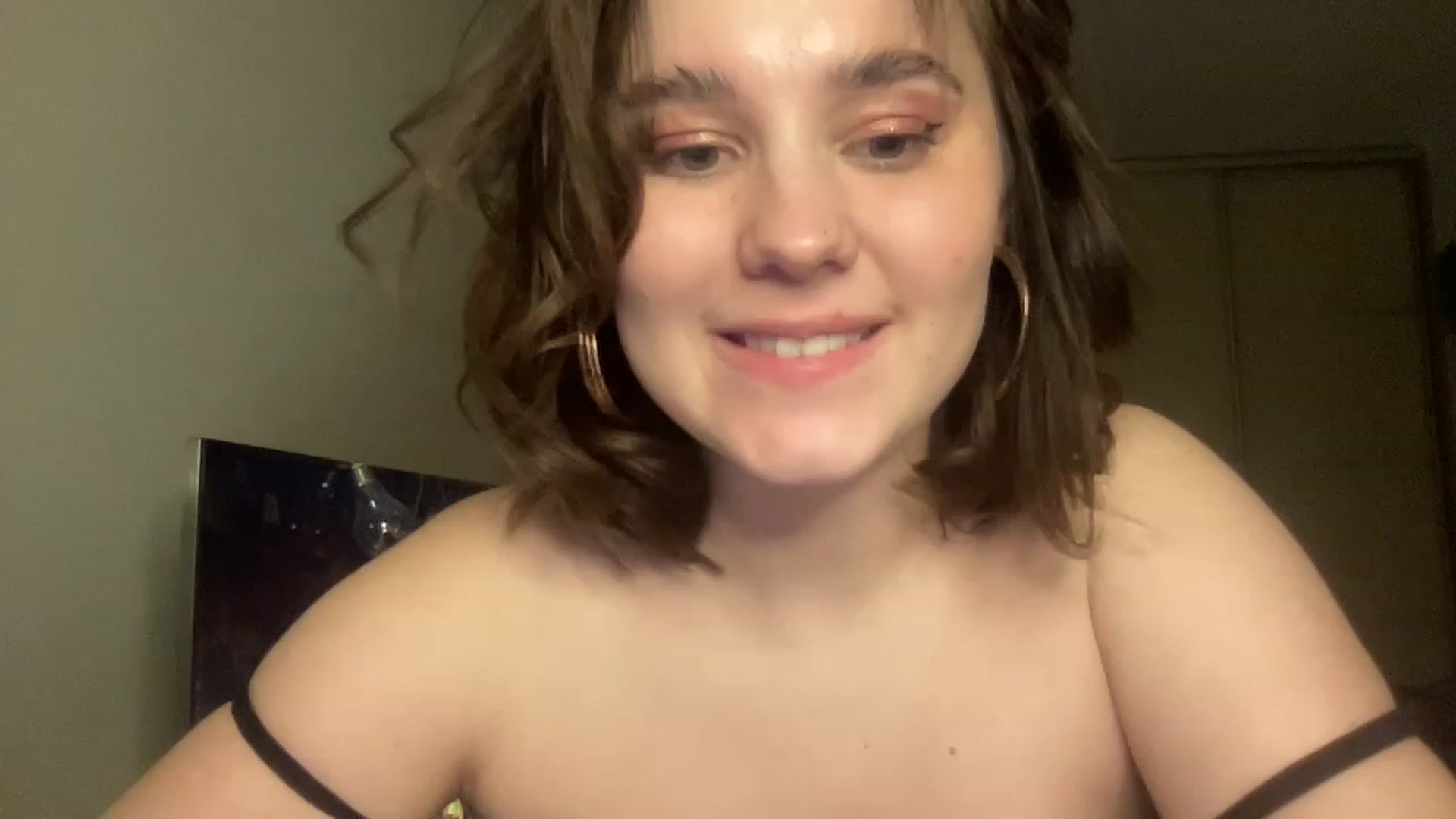 Gallery image thumbnail from TifanyTatum's myfreecams stream on, 02/13/2023, 16:11 image 14 of 20