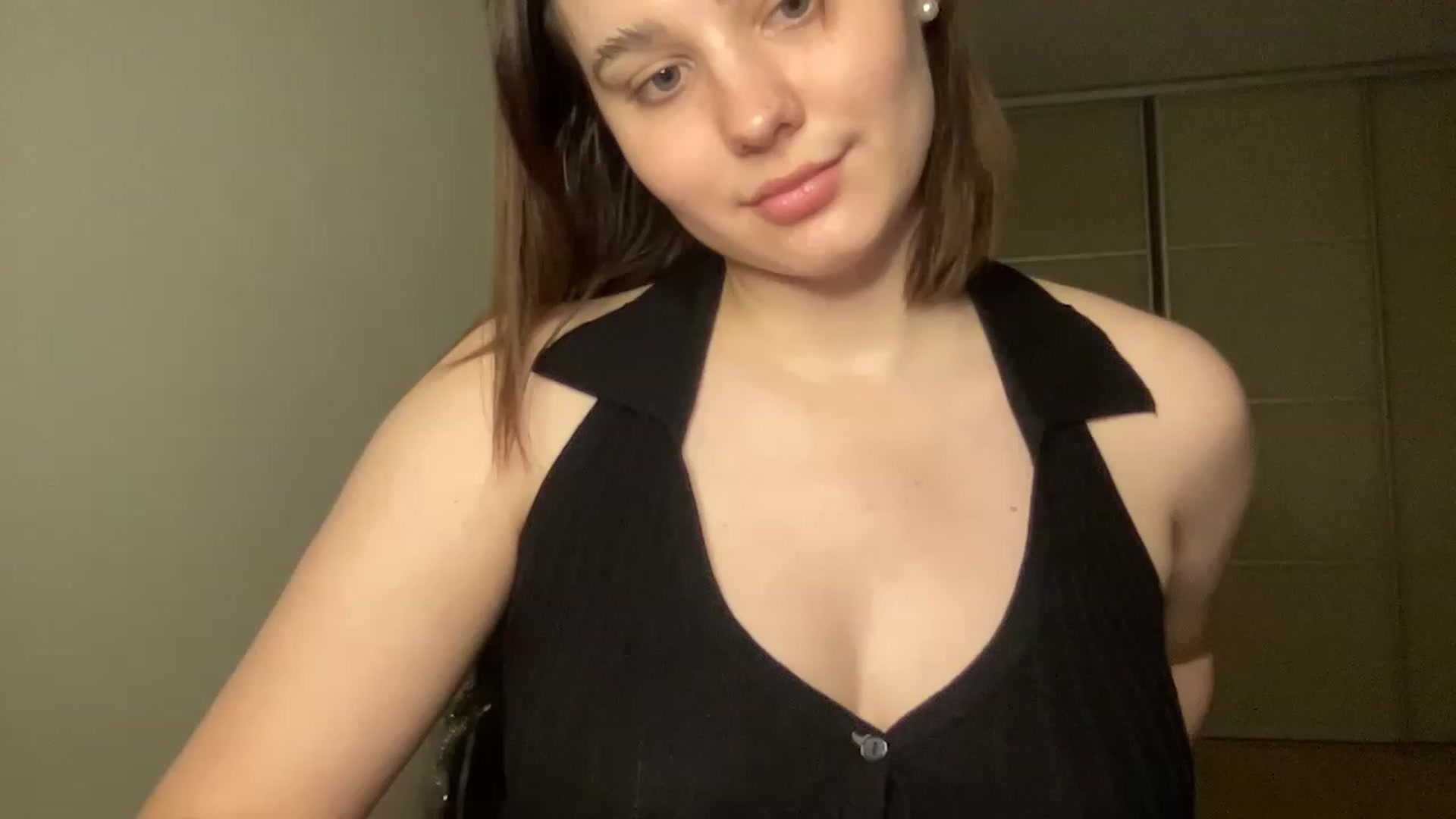 Gallery image thumbnail from TifanyTatum's myfreecams stream on, 03/01/2023, 16:34 image 13 of 20