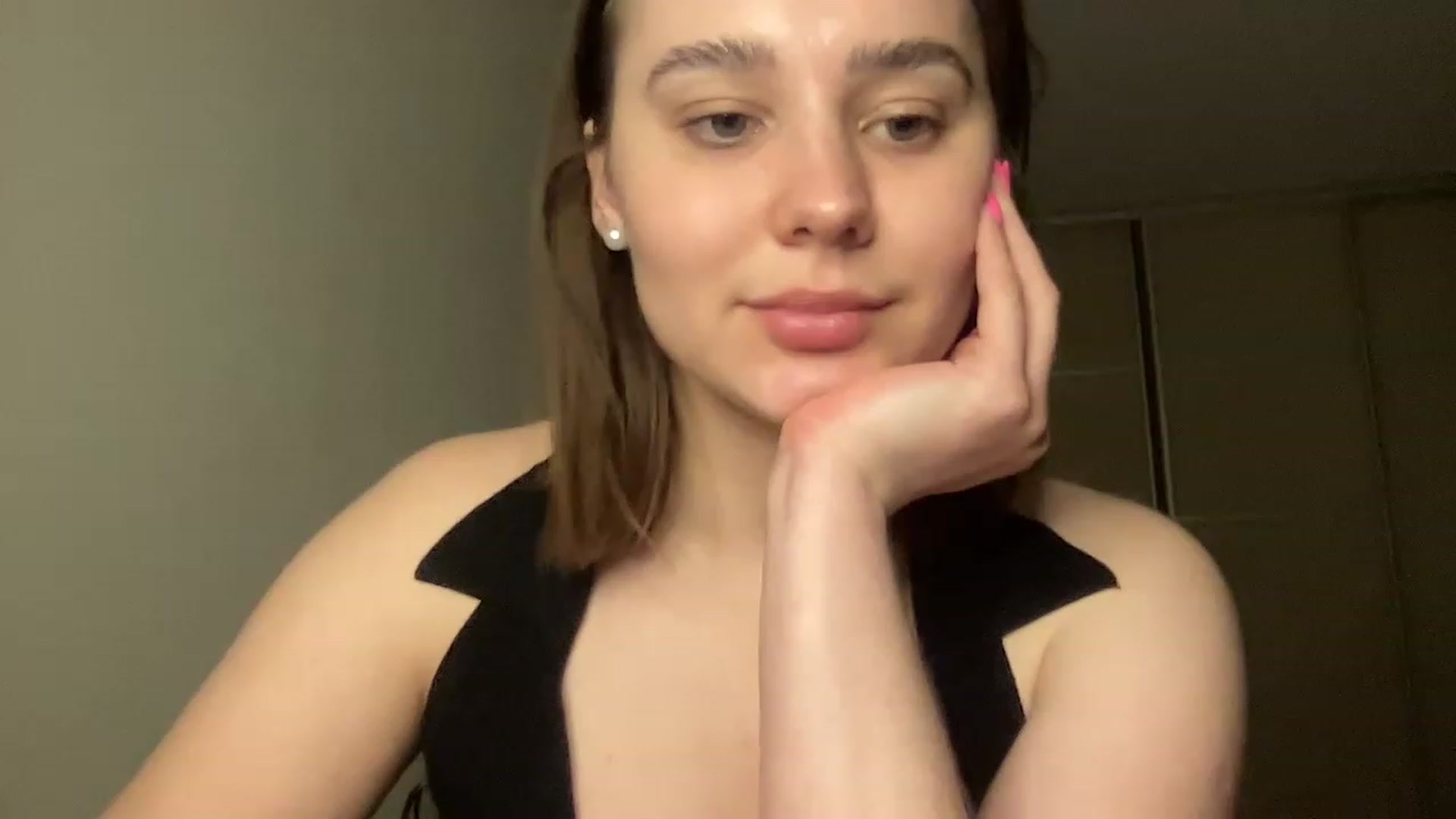 Gallery image thumbnail from TifanyTatum's myfreecams stream on, 03/01/2023, 16:34 image 10 of 20