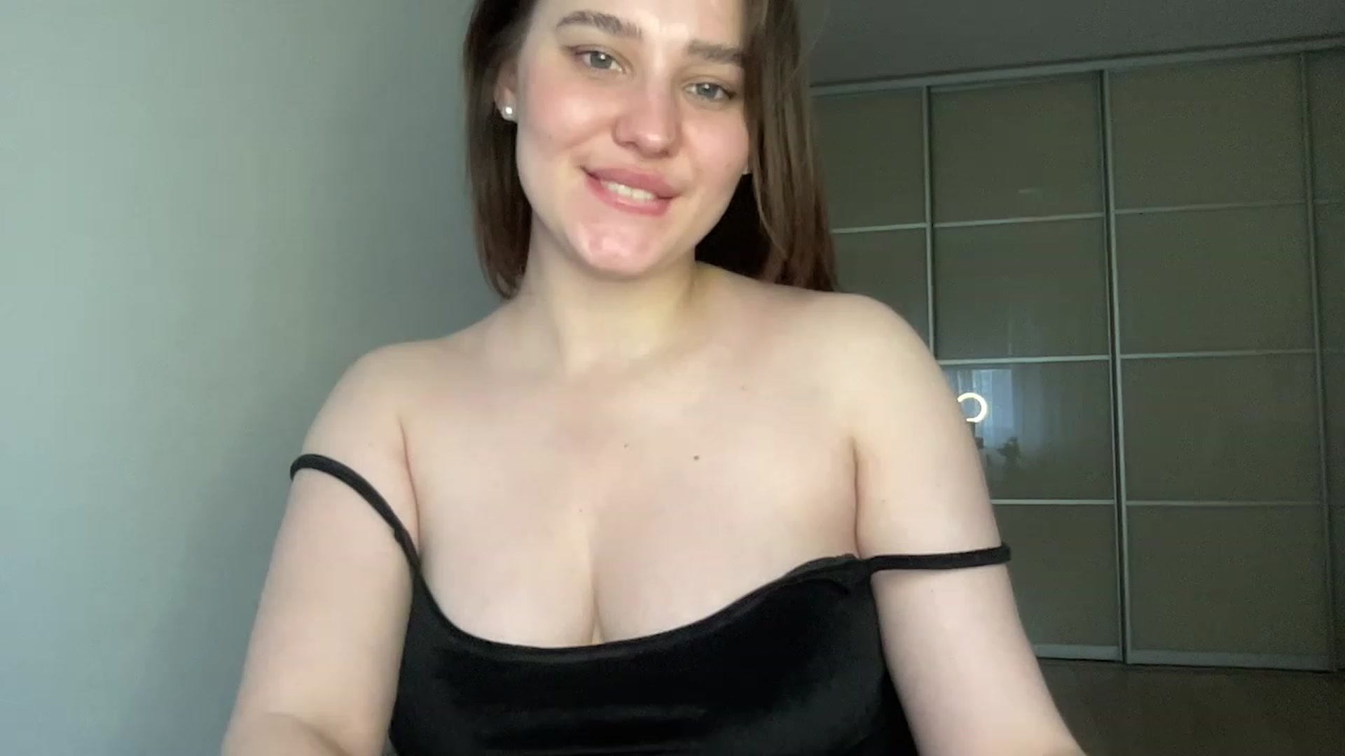 Gallery image thumbnail from TifanyTatum's myfreecams stream on, 03/07/2023, 13:17 image 17 of 20