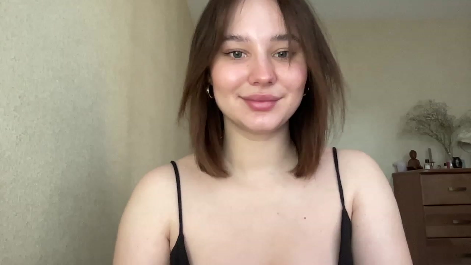 Gallery image thumbnail from TifanyTatum's myfreecams stream on, 04/07/2023, 09:11 image 1 of 20