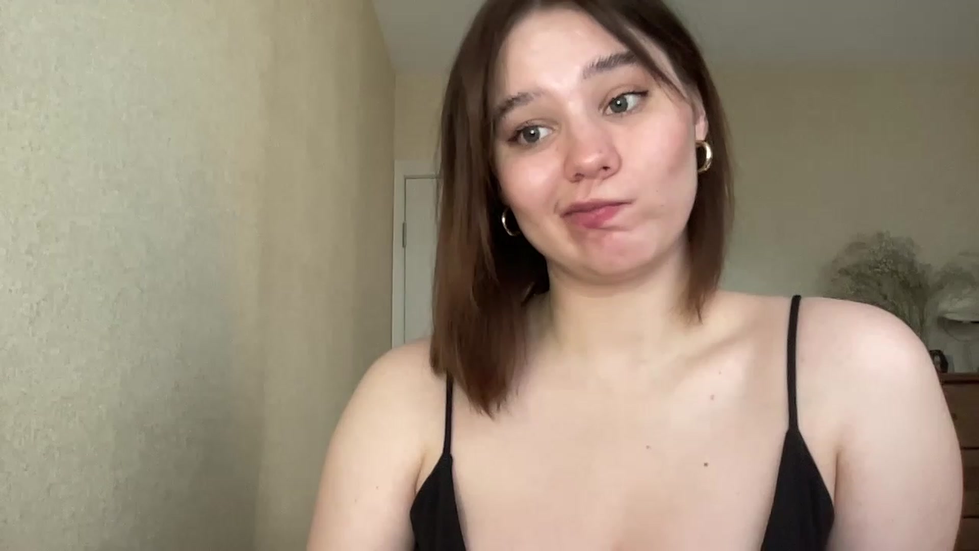 Gallery image thumbnail from TifanyTatum's myfreecams stream on, 04/07/2023, 09:11 image 9 of 20
