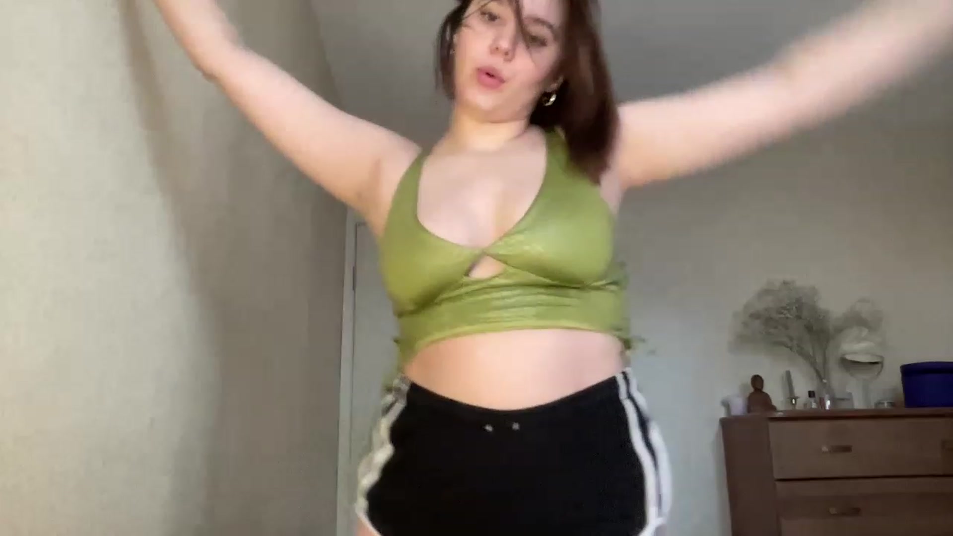 Gallery image thumbnail from TifanyTatum's myfreecams stream on, 04/08/2023, 10:21 image 14 of 20
