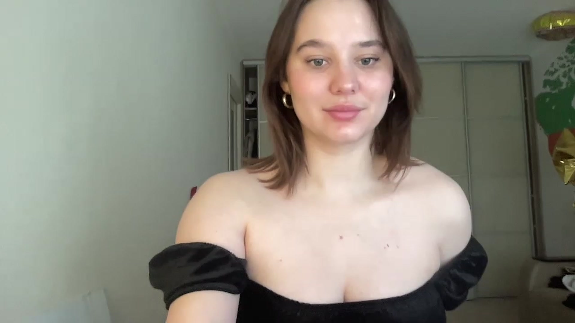 Gallery image thumbnail from TifanyTatum's myfreecams stream on, 04/26/2023, 12:01 image 12 of 20