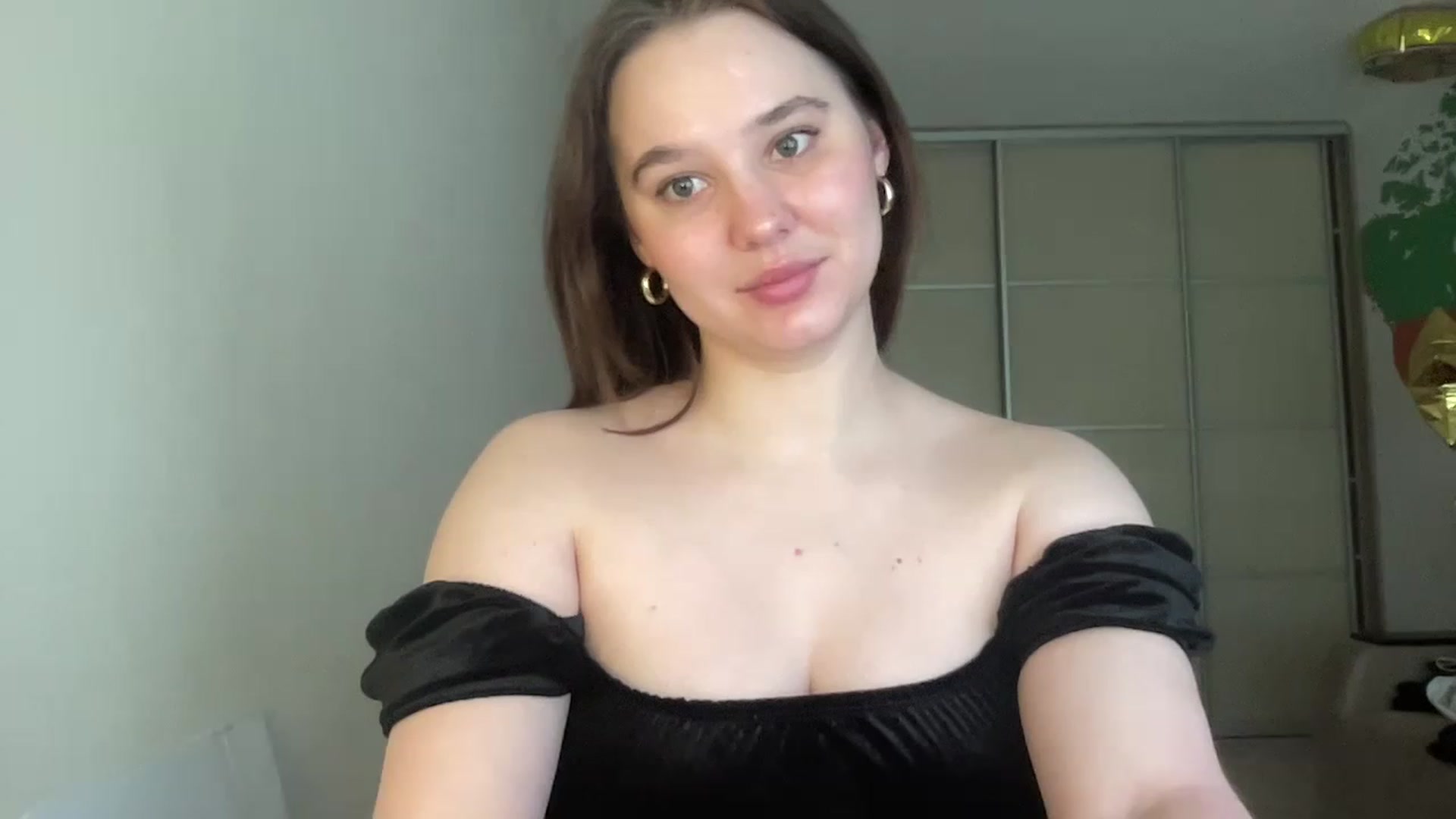 Gallery image thumbnail from TifanyTatum's myfreecams stream on, 04/26/2023, 12:01 image 2 of 20
