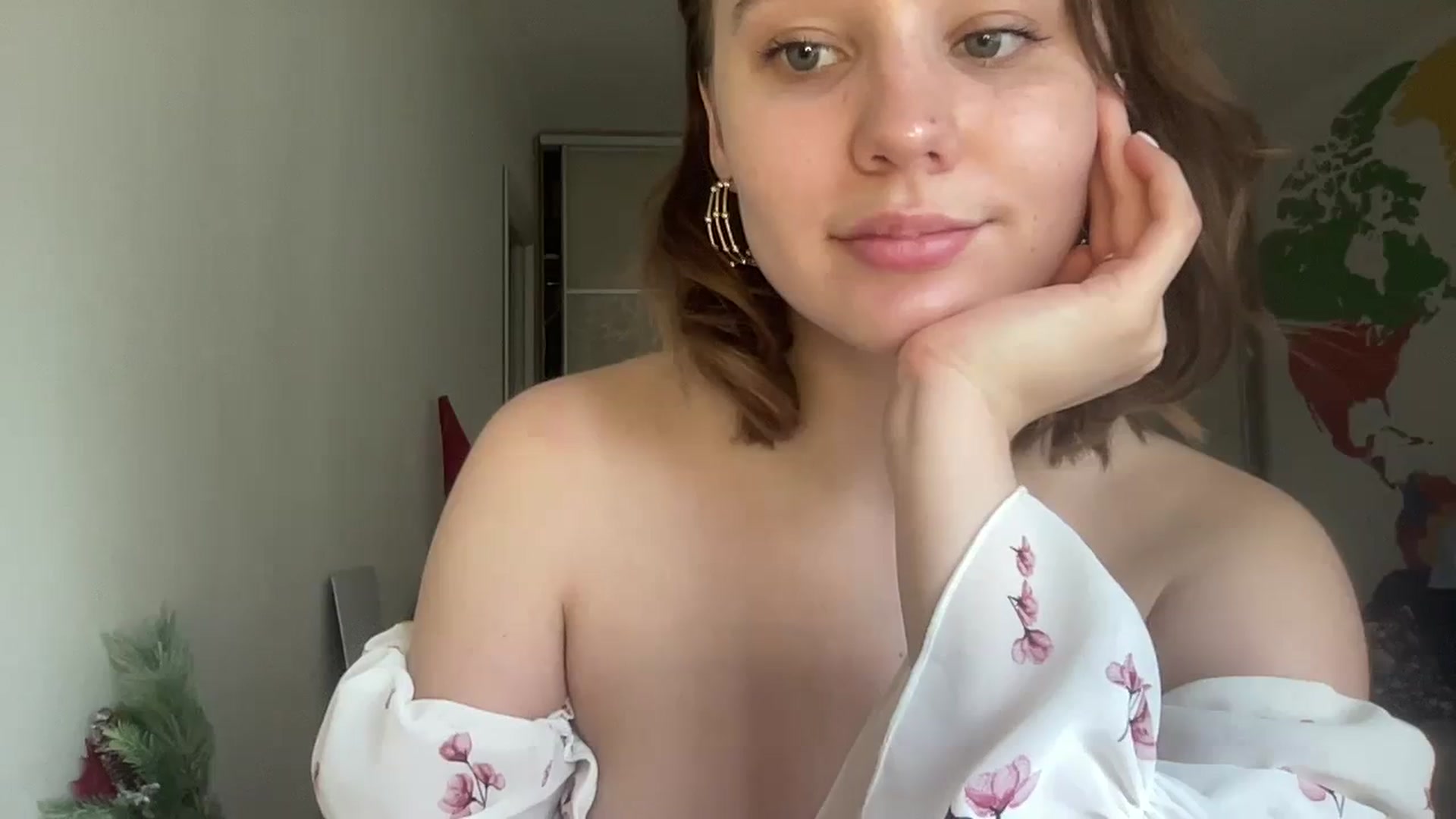 Gallery image thumbnail from TifanyTatum's myfreecams stream on, 08/12/2023, 11:39 image 17 of 20