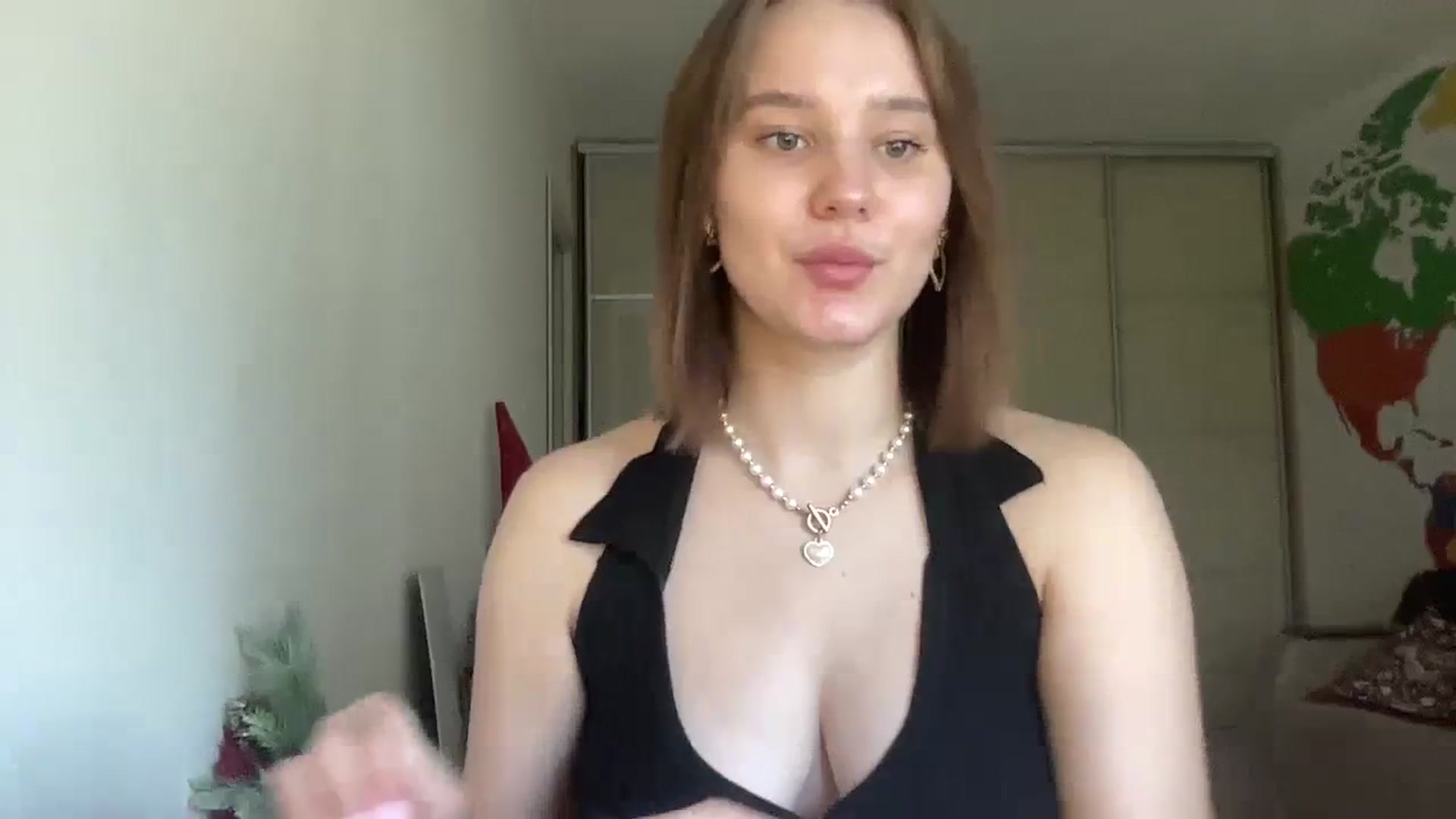 Gallery image thumbnail from TifanyTatum's myfreecams stream on, 08/17/2023, 10:46 image 9 of 20