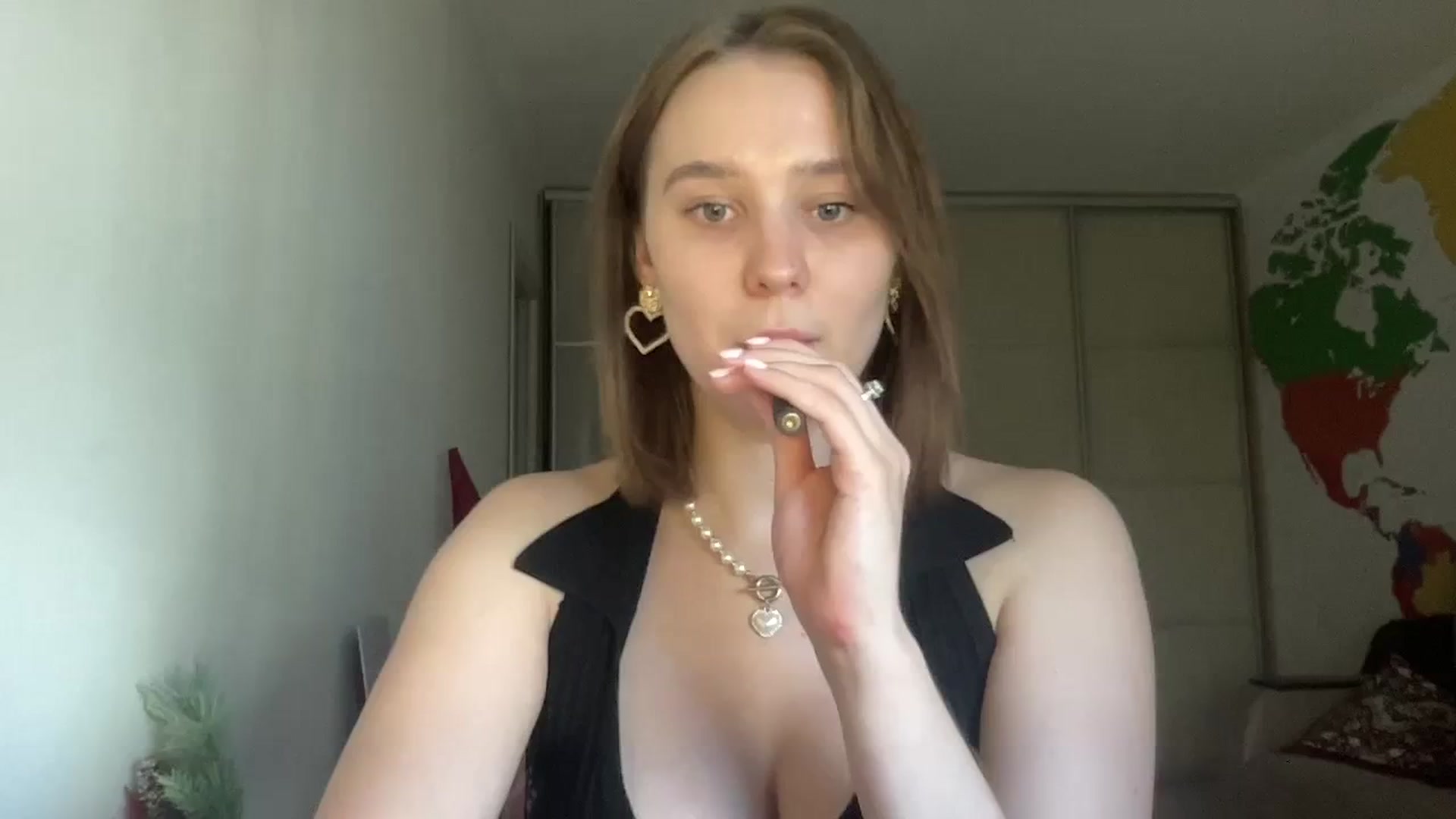 Gallery image thumbnail from TifanyTatum's myfreecams stream on, 08/17/2023, 12:54 image 4 of 20