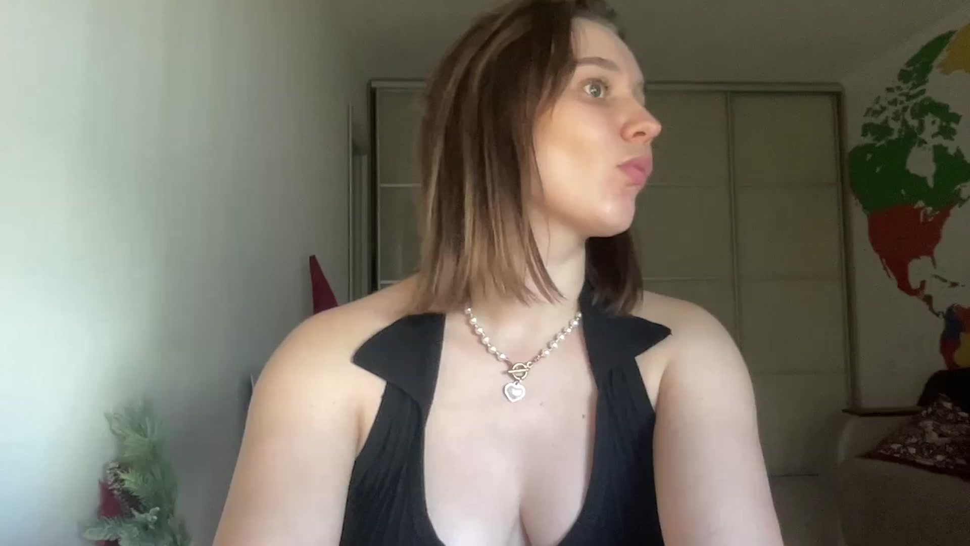 Gallery image thumbnail from TifanyTatum's myfreecams stream on, 08/17/2023, 13:56 image 10 of 20