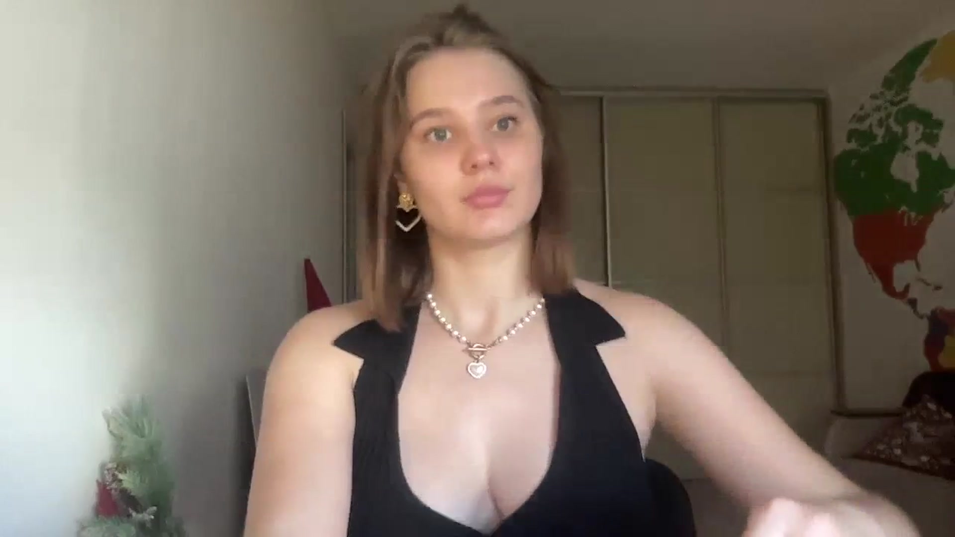 Gallery image thumbnail from TifanyTatum's myfreecams stream on, 08/17/2023, 13:56 image 8 of 20