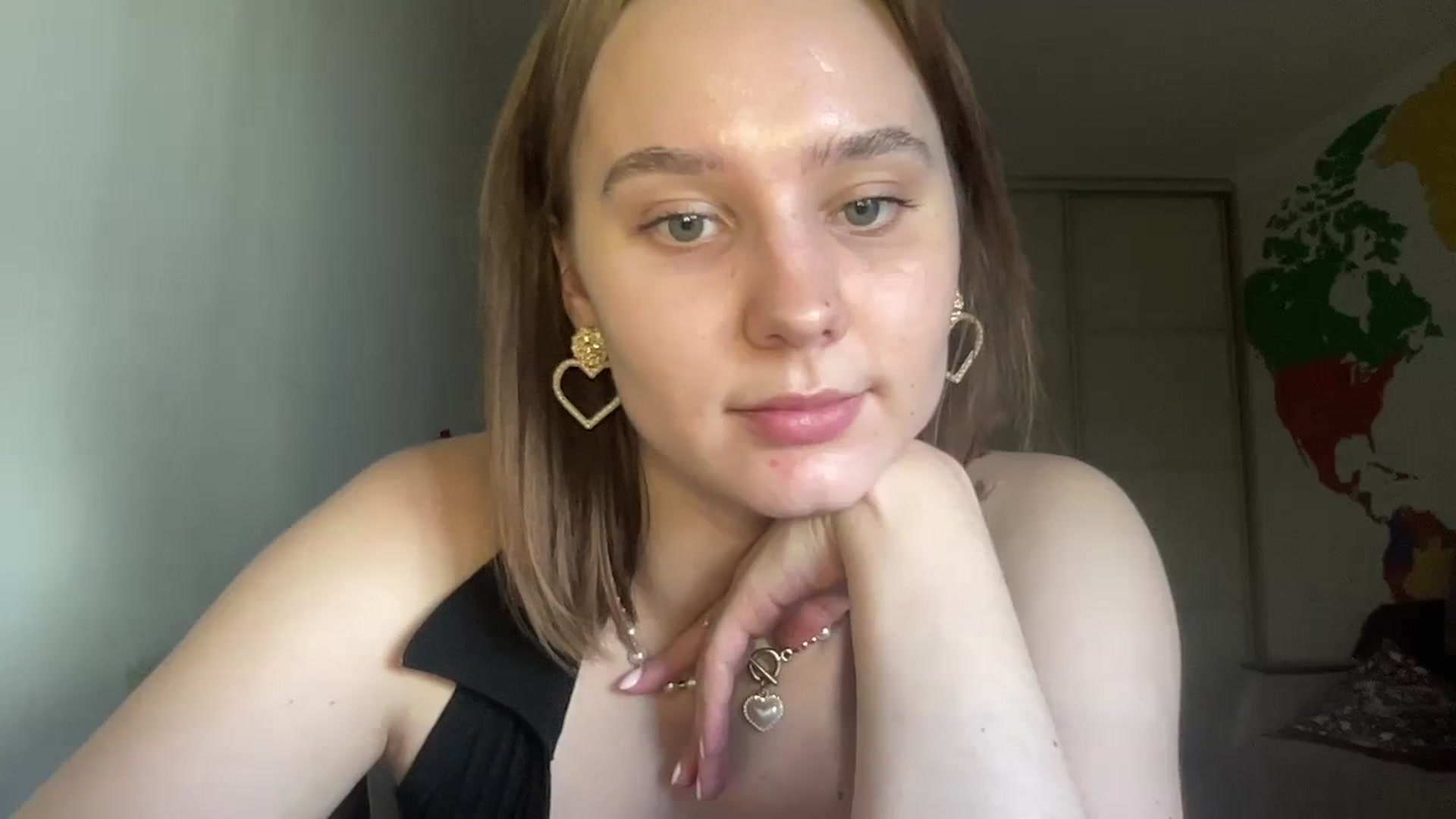 Gallery image thumbnail from TifanyTatum's myfreecams stream on, 08/17/2023, 15:23 image 15 of 20