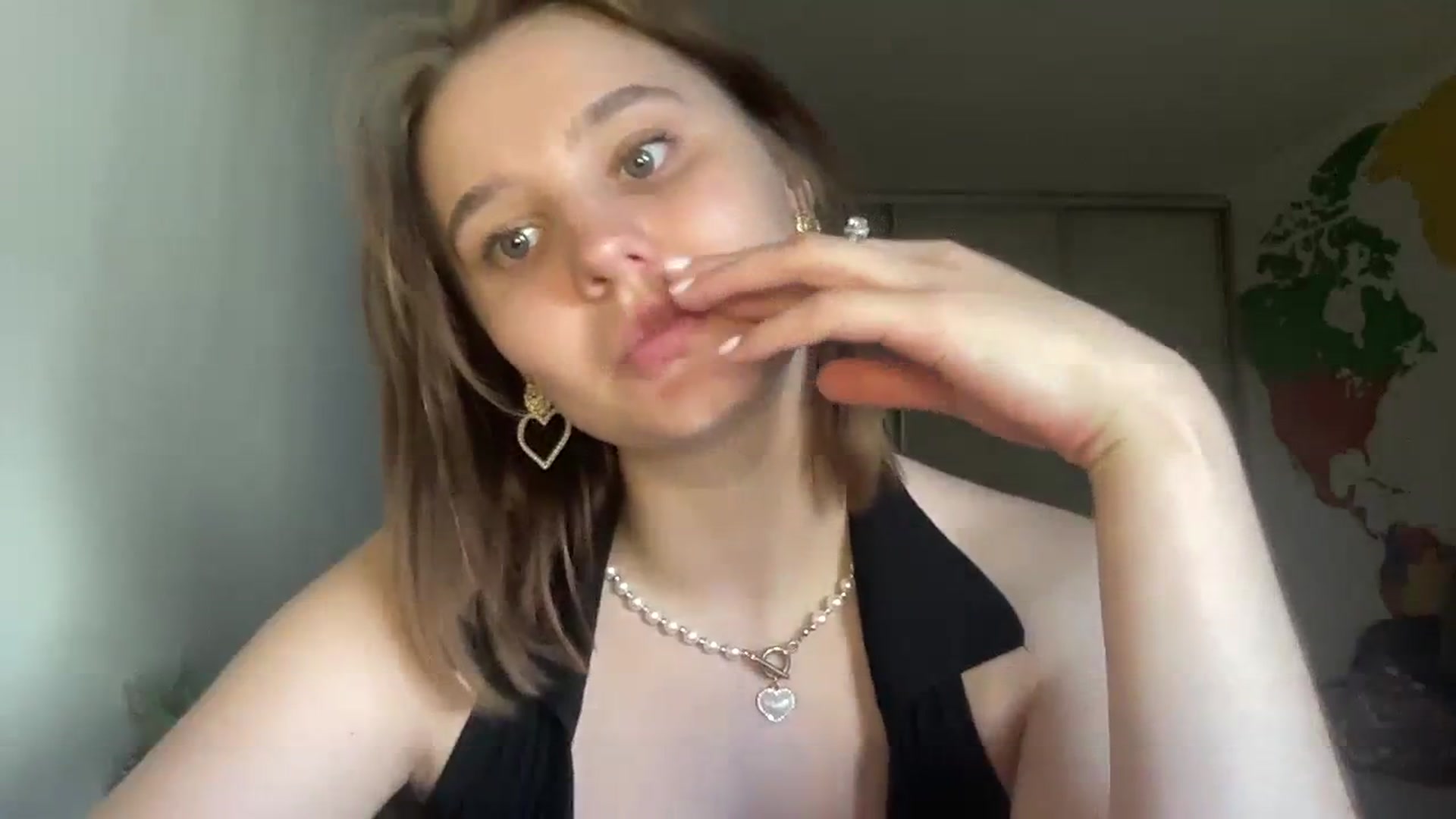 Gallery image thumbnail from TifanyTatum's myfreecams stream on, 08/17/2023, 15:23 image 9 of 20