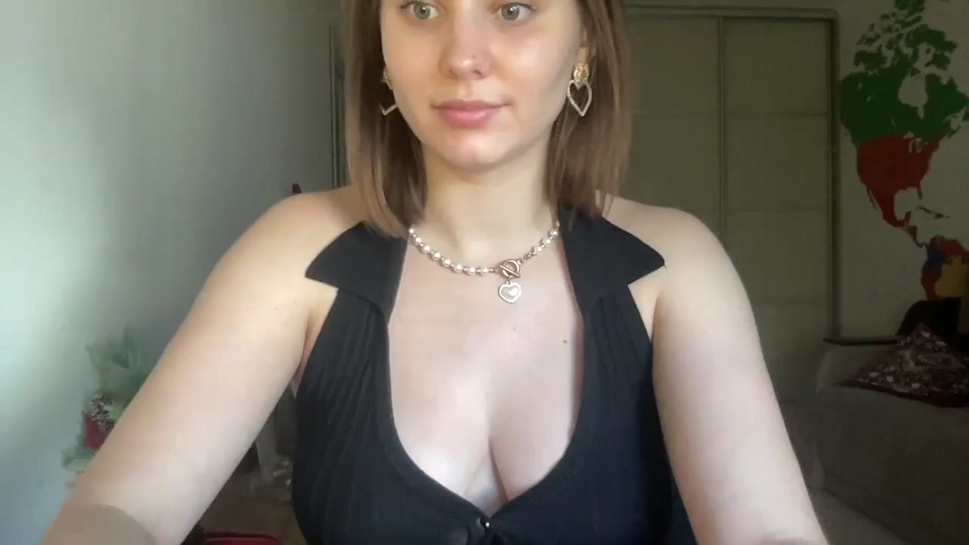 Gallery image thumbnail from TifanyTatum's myfreecams stream on, 08/17/2023, 15:23 image 17 of 20