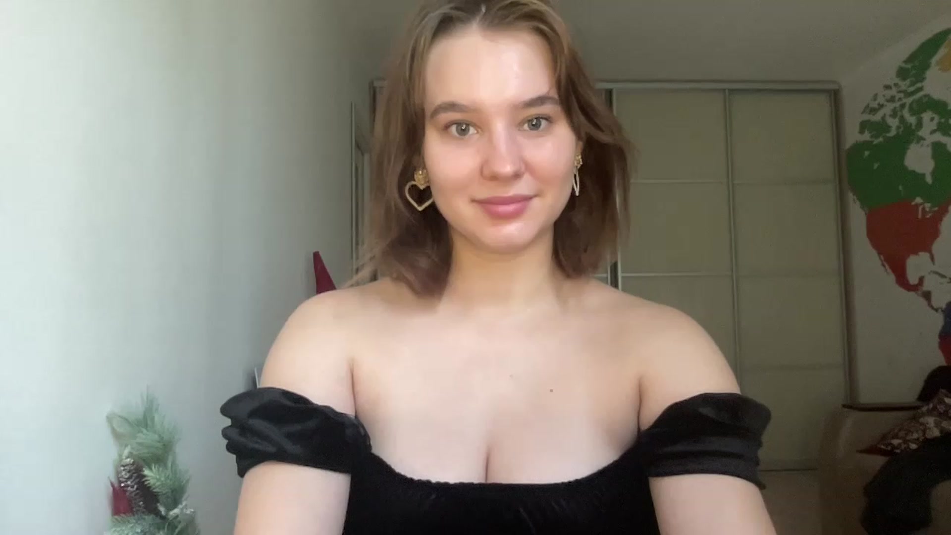 Gallery image thumbnail from TifanyTatum's myfreecams stream on, 08/19/2023, 11:22 image 10 of 20