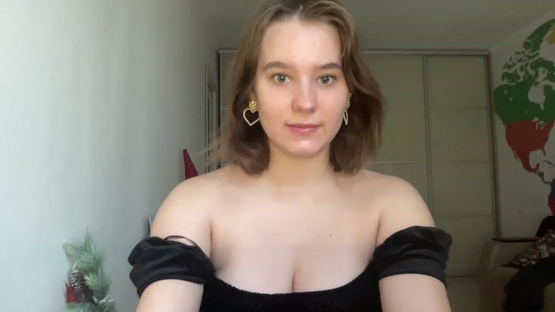 Gallery image thumbnail from TifanyTatum's myfreecams stream on, 08/19/2023, 11:22 image 9 of 20