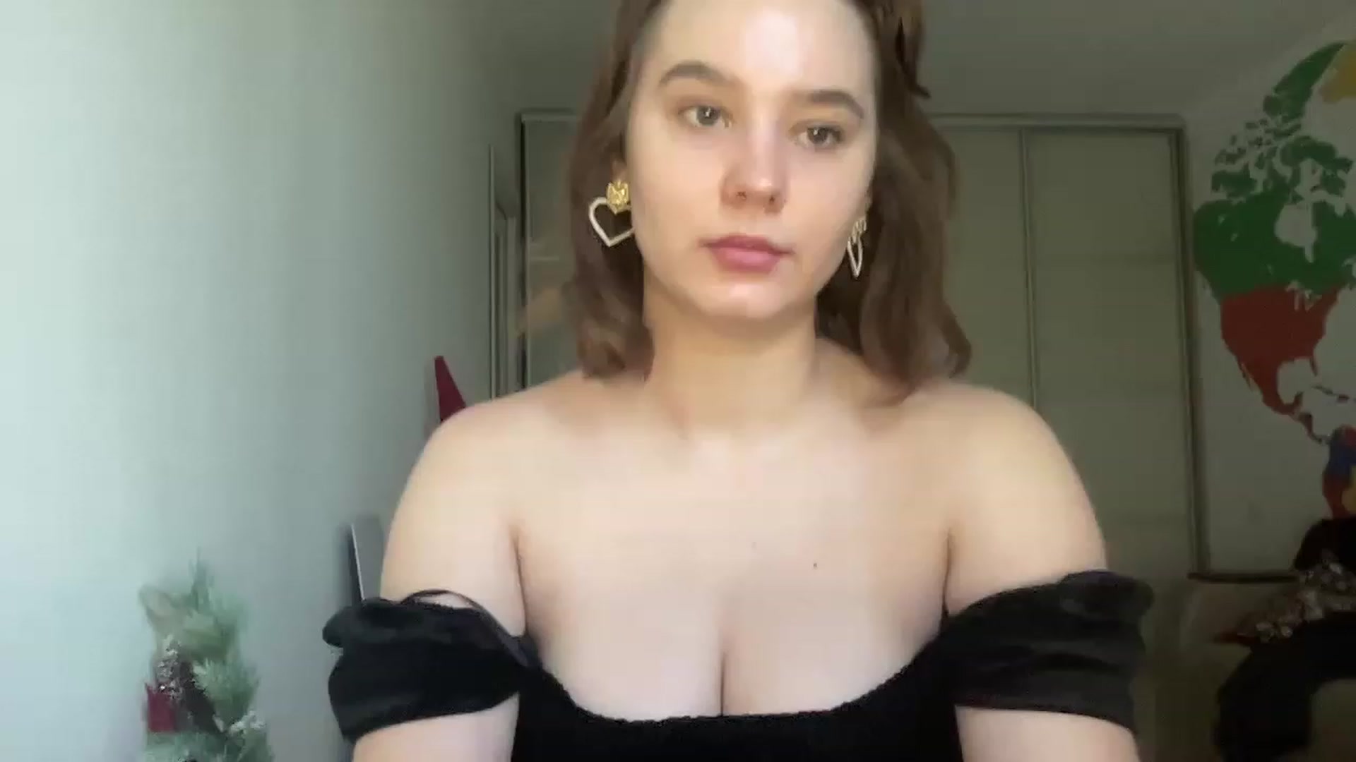 Gallery image thumbnail from TifanyTatum's myfreecams stream on, 08/19/2023, 11:22 image 7 of 20