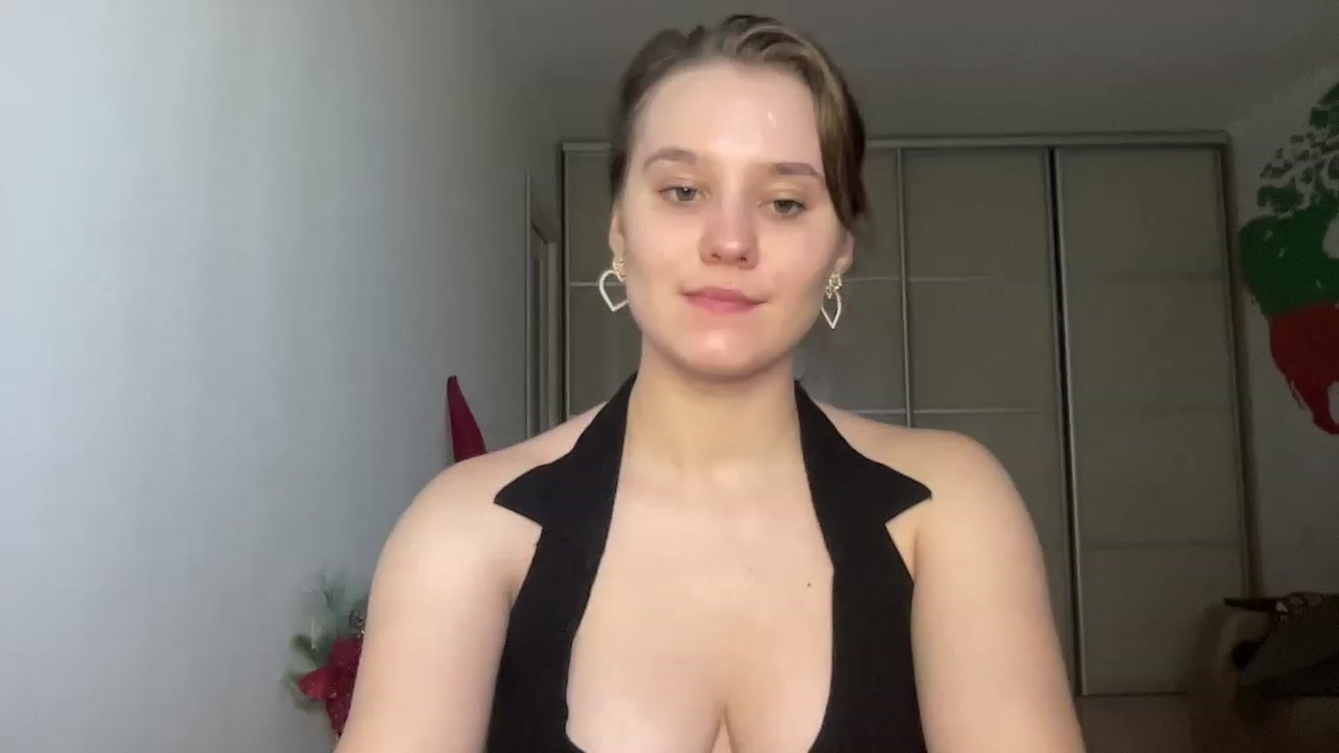 Gallery image thumbnail from TifanyTatum's myfreecams stream on, 08/22/2023, 12:01 image 7 of 20
