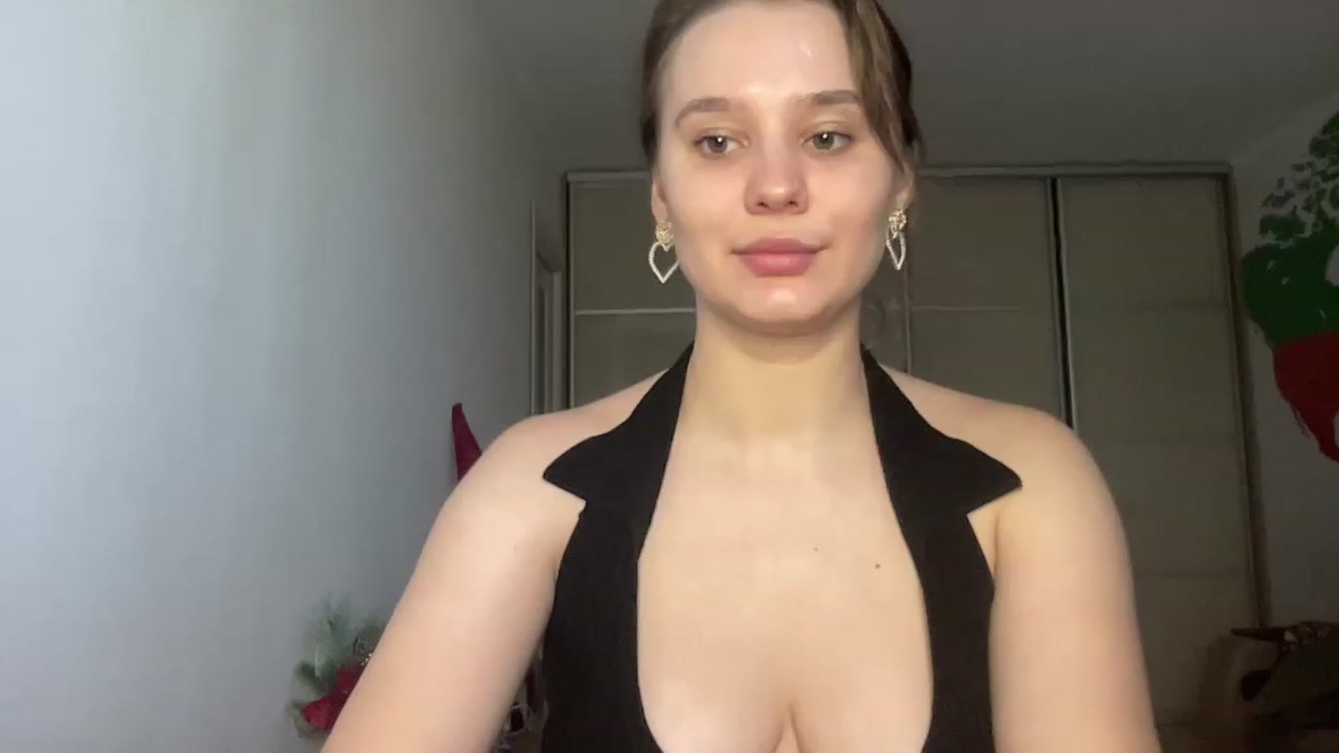 Gallery image thumbnail from TifanyTatum's myfreecams stream on, 08/22/2023, 12:01 image 16 of 20