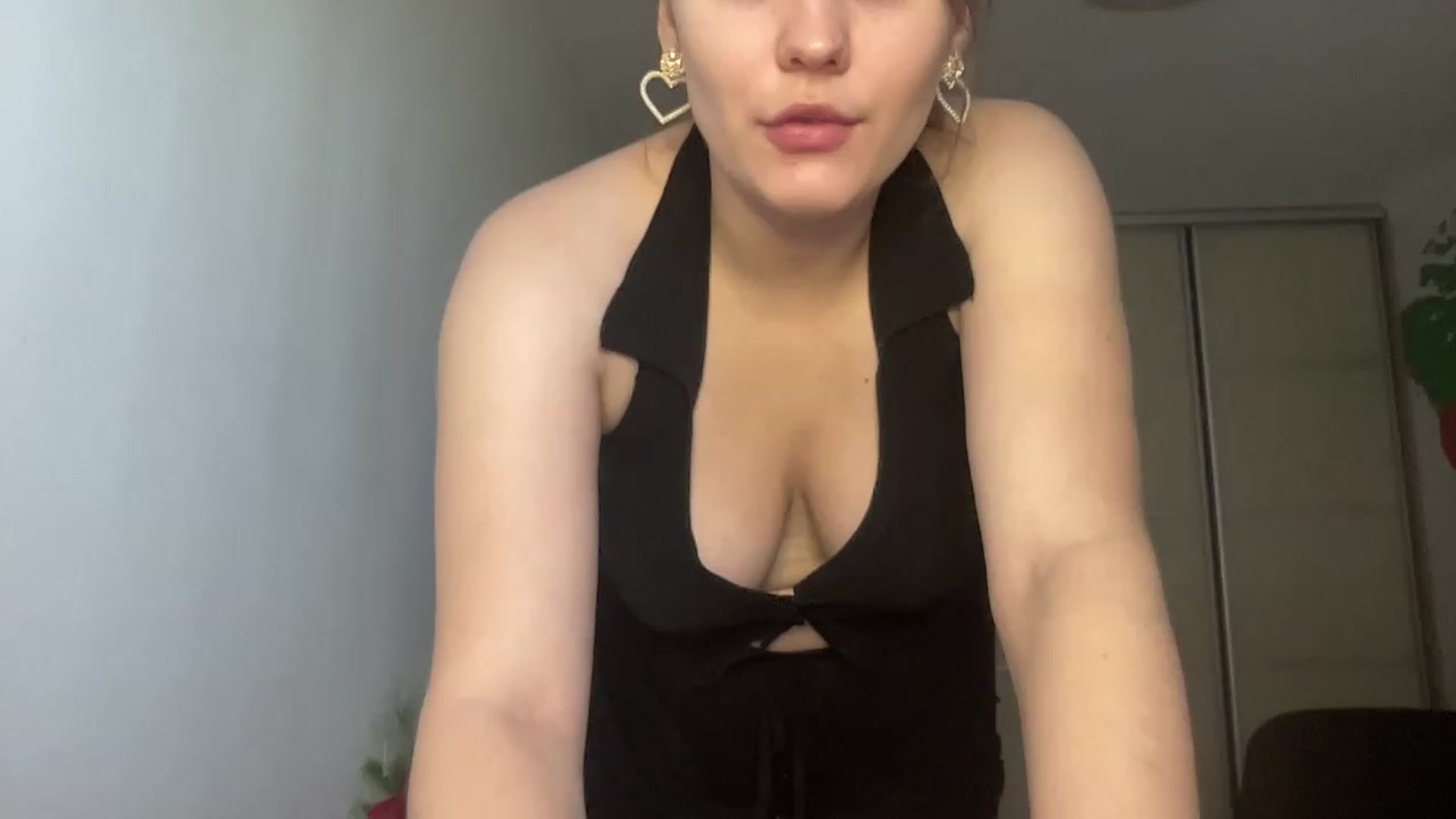 Gallery image thumbnail from TifanyTatum's myfreecams stream on, 08/22/2023, 13:02 image 10 of 20