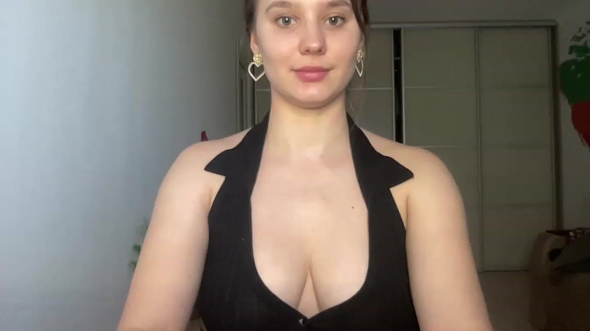 Gallery image thumbnail from TifanyTatum's myfreecams stream on, 08/22/2023, 13:55 image 7 of 20