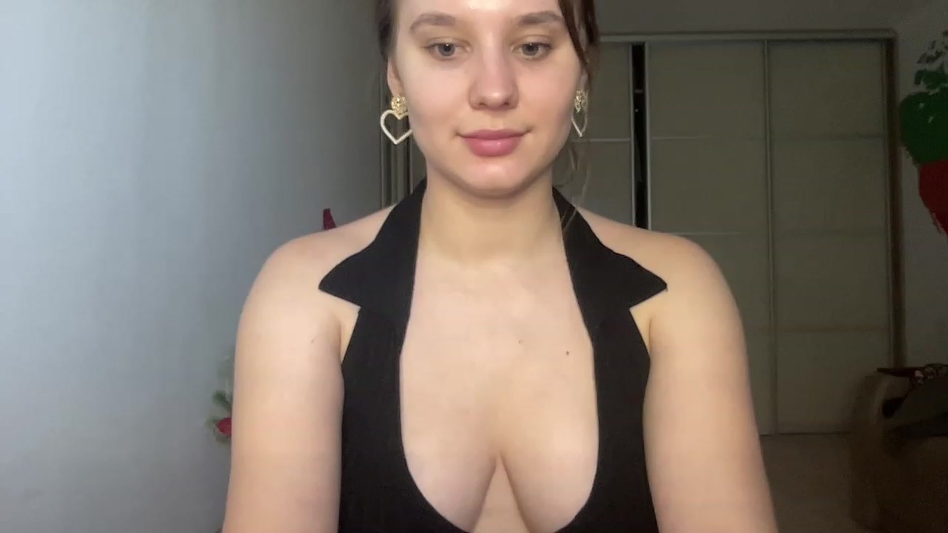 Gallery image thumbnail from TifanyTatum's myfreecams stream on, 08/22/2023, 13:55 image 11 of 20