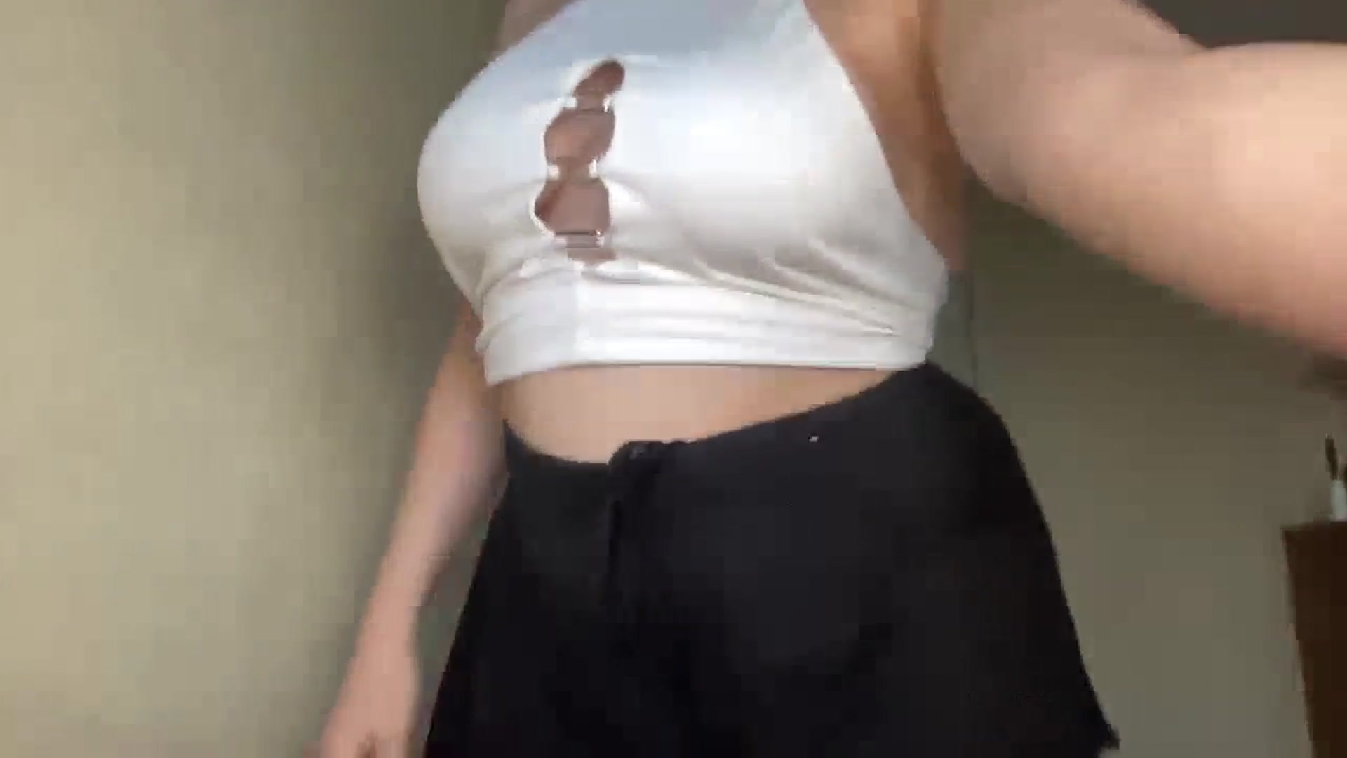 Gallery image thumbnail from TifanyTatum's myfreecams stream on, 09/28/2023, 13:04 image 10 of 20