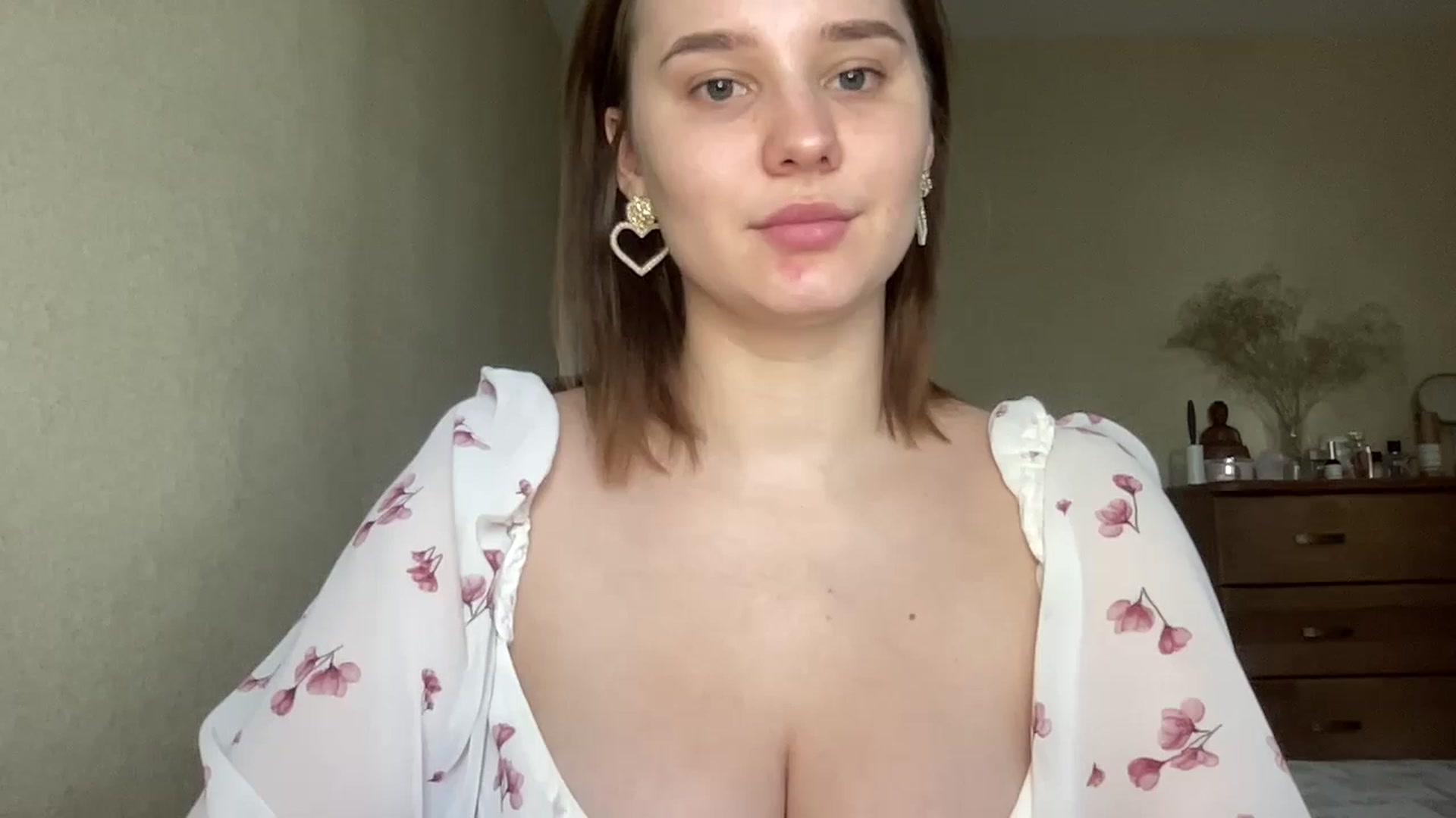Gallery image thumbnail from TifanyTatum's myfreecams stream on, 09/29/2023, 12:20 image 6 of 20