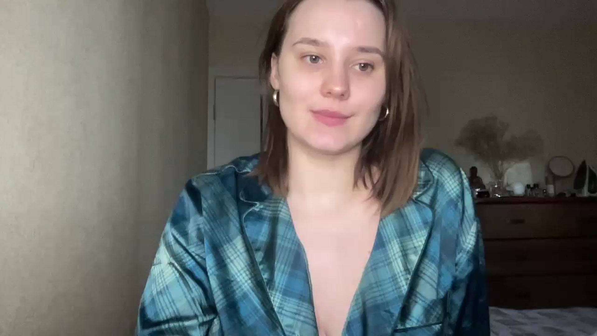 Gallery image thumbnail from TifanyTatum's myfreecams stream on, 10/10/2023, 14:08 image 12 of 20