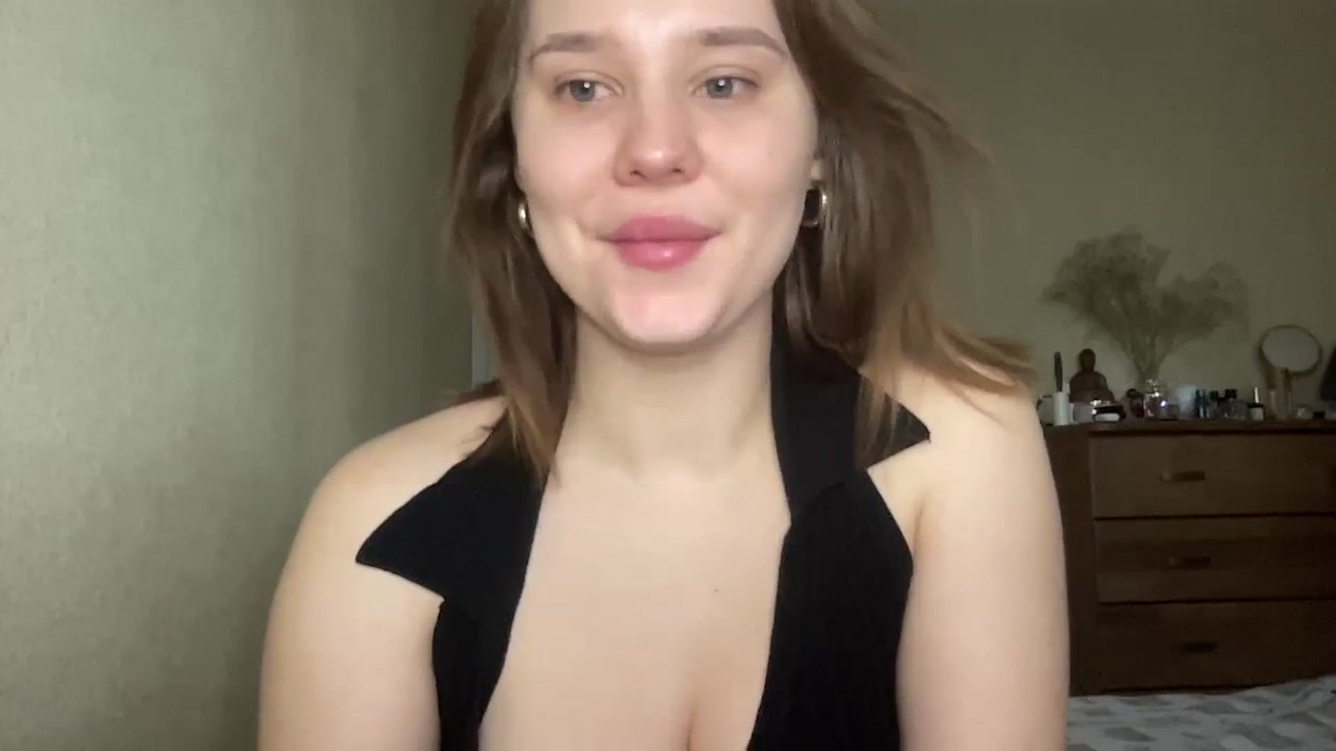Gallery image thumbnail from TifanyTatum's myfreecams stream on, 10/12/2023, 11:19 image 14 of 20