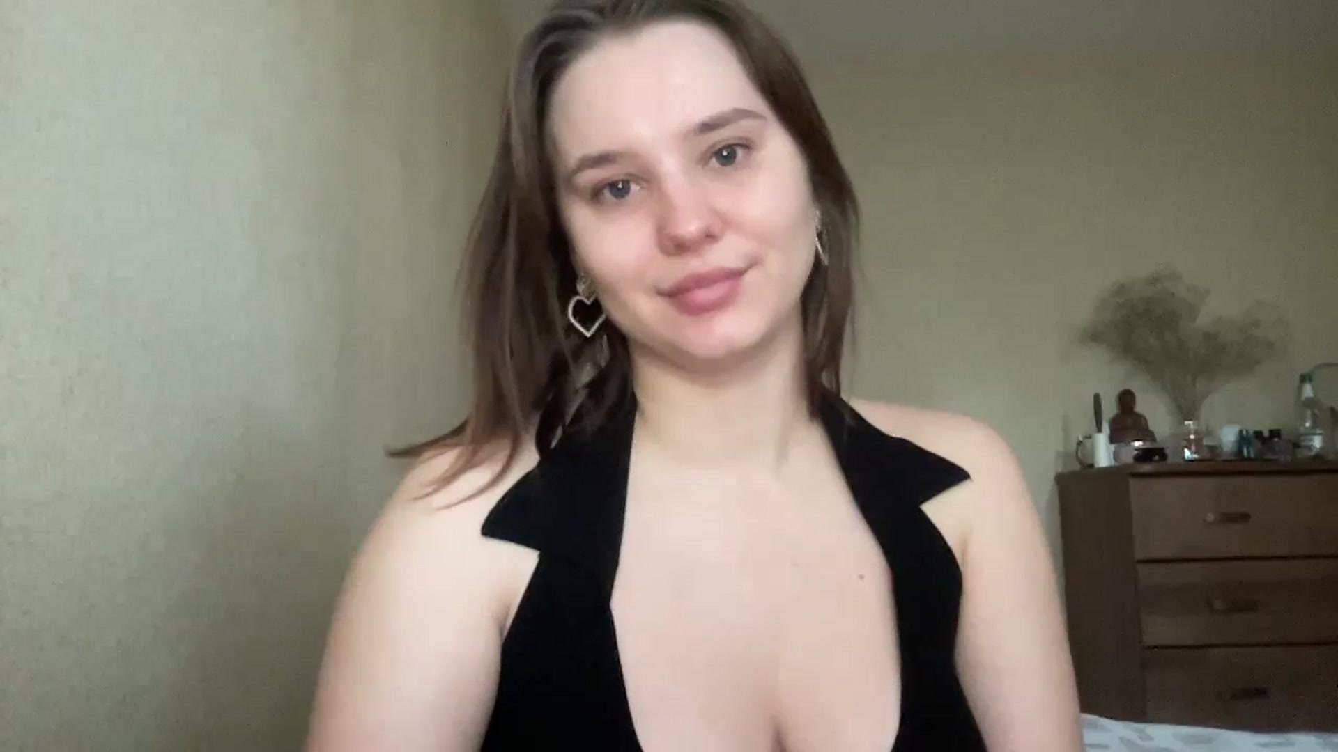 Gallery image thumbnail from TifanyTatum's myfreecams stream on, 10/13/2023, 09:45 image 8 of 20