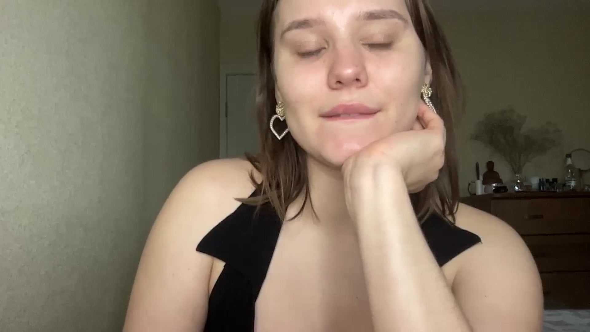 Gallery image thumbnail from TifanyTatum's myfreecams stream on, 10/13/2023, 10:11 image 6 of 20