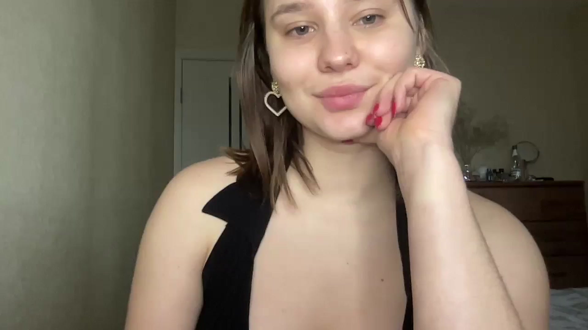 Gallery image thumbnail from TifanyTatum's myfreecams stream on, 10/13/2023, 12:22 image 1 of 20