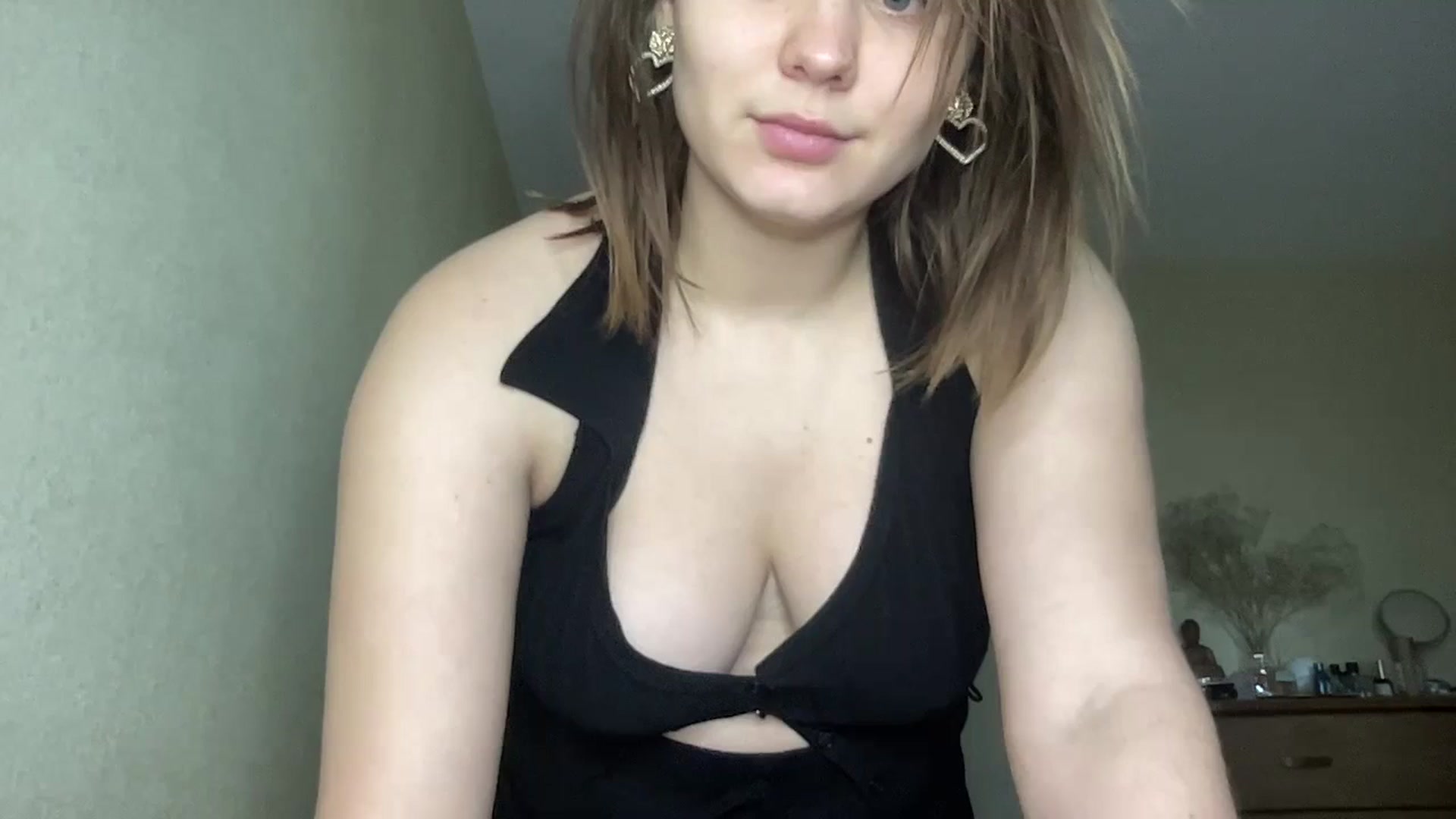 Gallery image thumbnail from TifanyTatum's myfreecams stream on, 10/13/2023, 12:22 image 14 of 20
