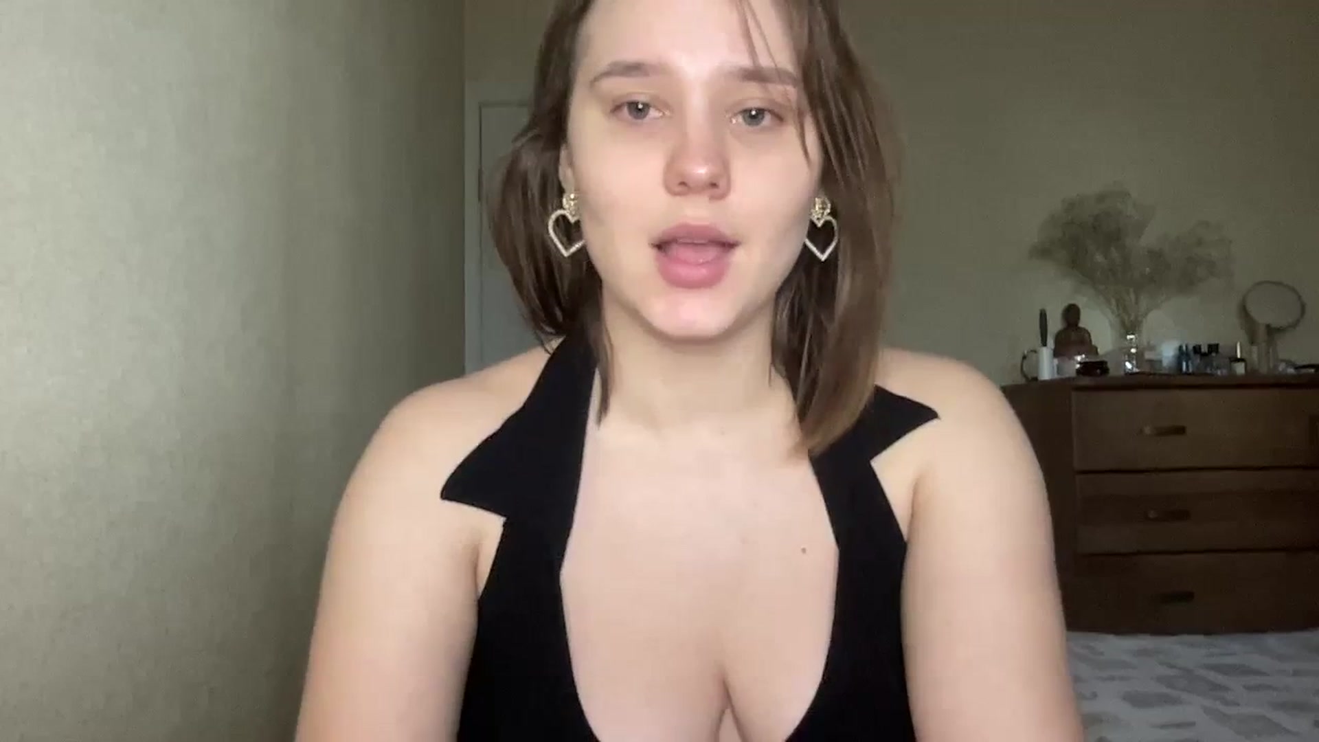 Gallery image thumbnail from TifanyTatum's myfreecams stream on, 10/13/2023, 12:22 image 17 of 20
