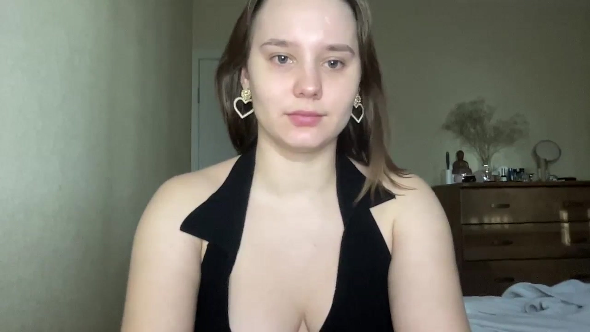 Gallery image thumbnail from TifanyTatum's myfreecams stream on, 10/13/2023, 13:20 image 10 of 20