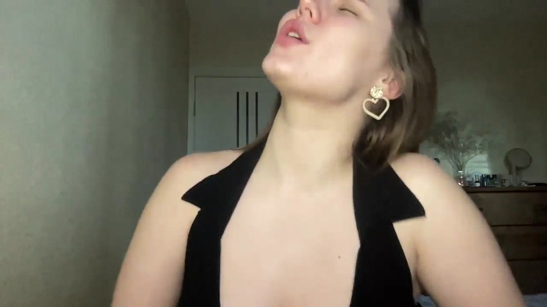 Gallery image thumbnail from TifanyTatum's myfreecams stream on, 10/13/2023, 14:18 image 13 of 20