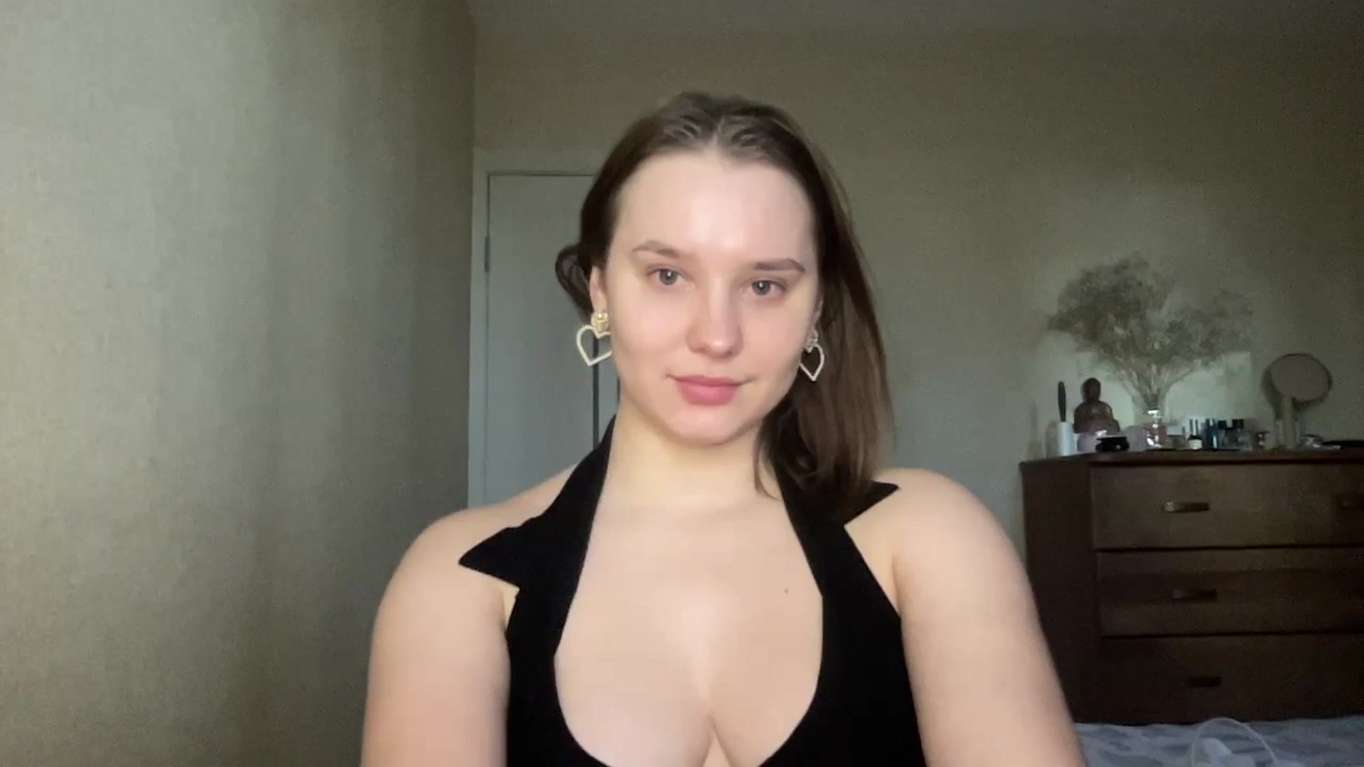 Gallery image thumbnail from TifanyTatum's myfreecams stream on, 10/13/2023, 14:18 image 10 of 20